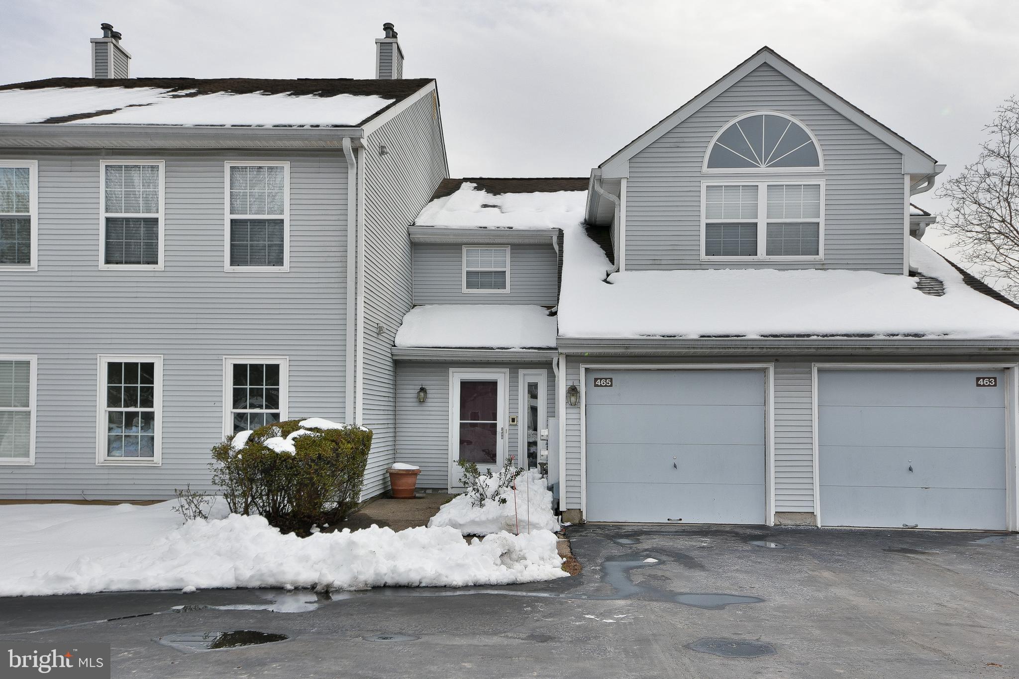 CEDAR HOLLOW - Residential