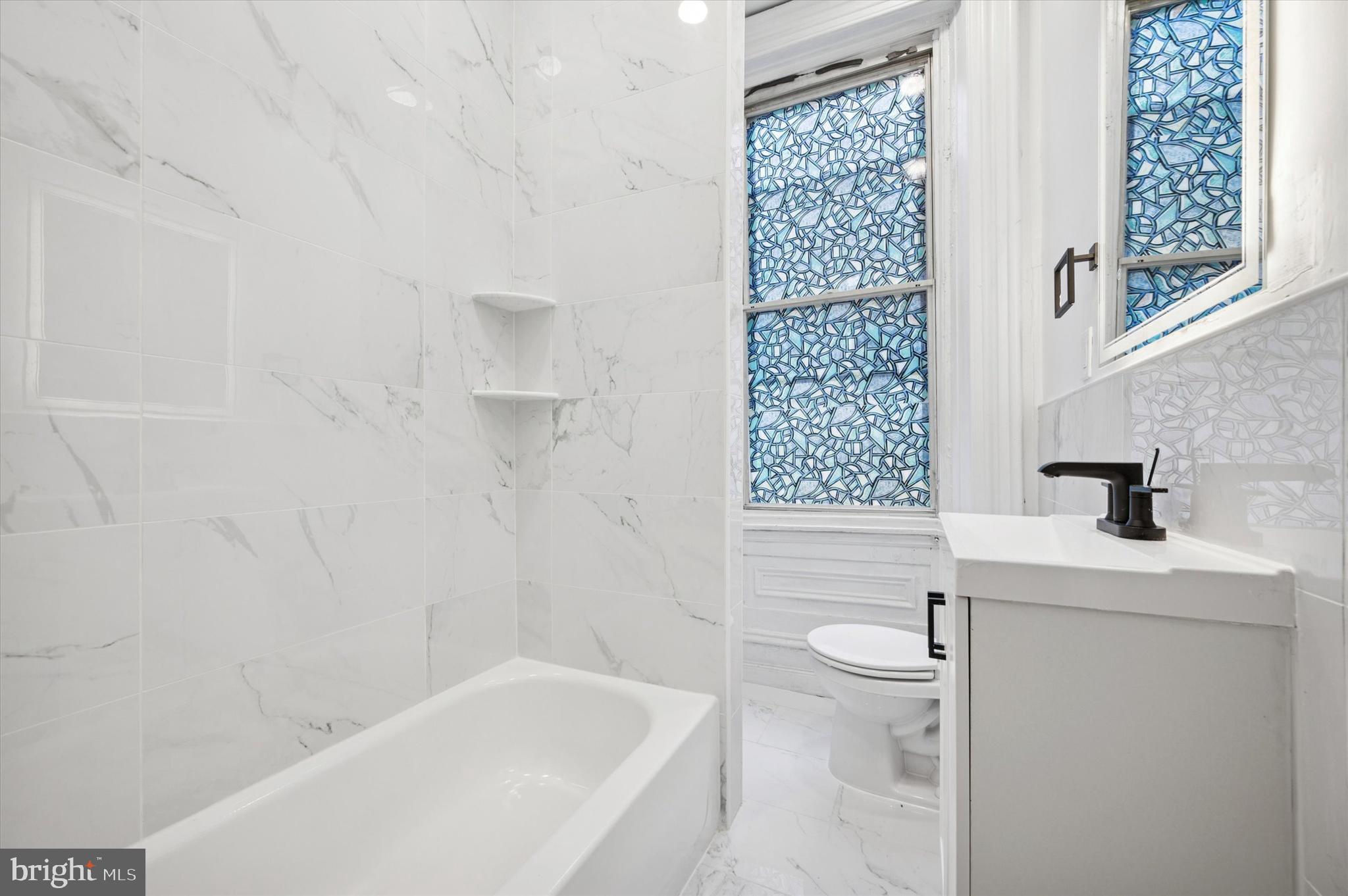 FAIRMOUNT - Residential Lease