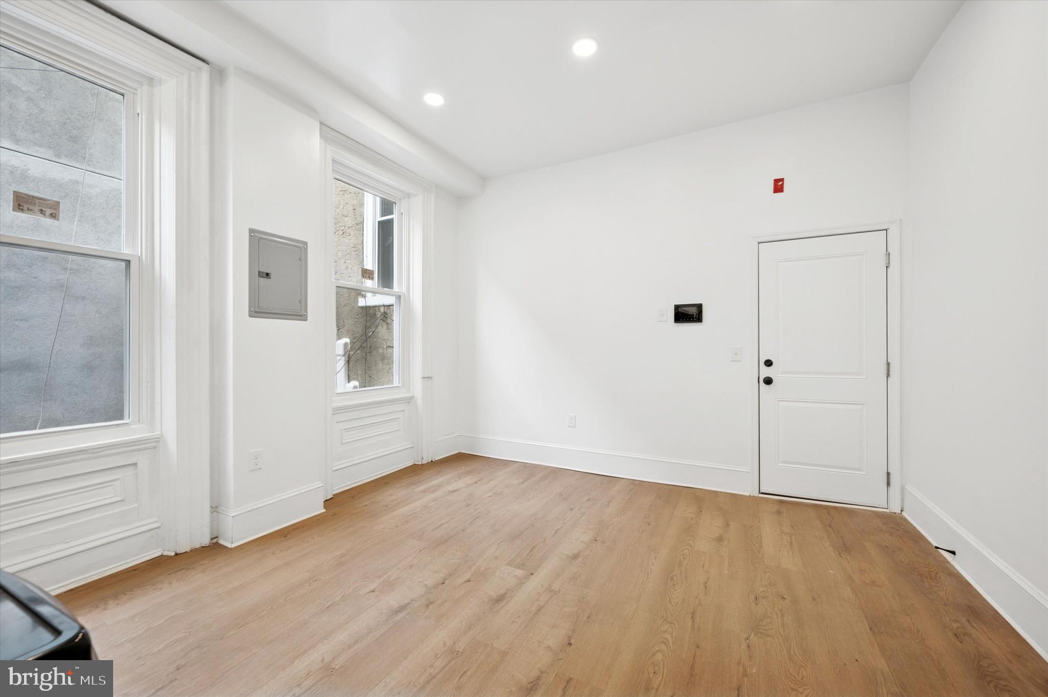 FAIRMOUNT - Residential Lease