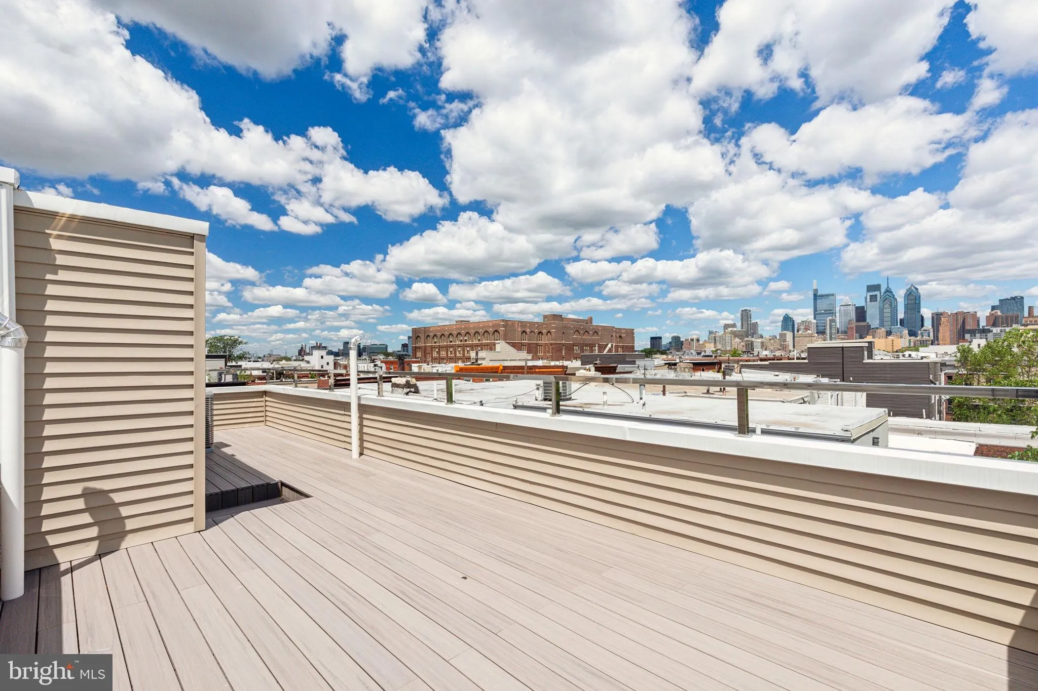 Philadelphia, Pennsylvania 19146, United States, 5 Bedrooms Bedrooms, ,5 BathroomsBathrooms,Residential,Contingent,14616