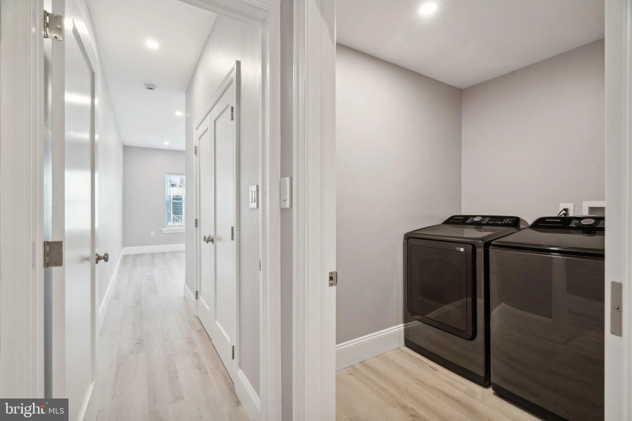 Philadelphia, Pennsylvania 19146, United States, 5 Bedrooms Bedrooms, ,5 BathroomsBathrooms,Residential,Contingent,14616