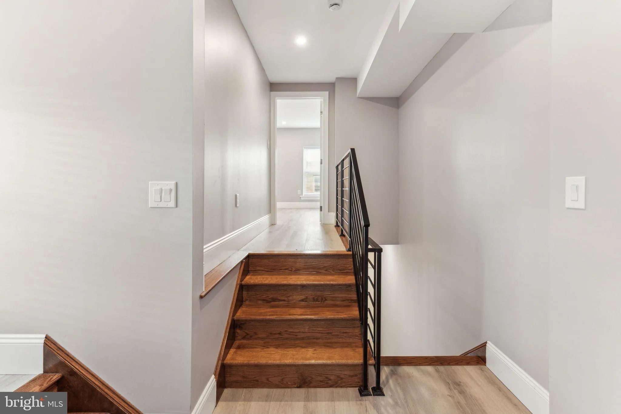 Philadelphia, Pennsylvania 19146, United States, 5 Bedrooms Bedrooms, ,5 BathroomsBathrooms,Residential,Contingent,14616