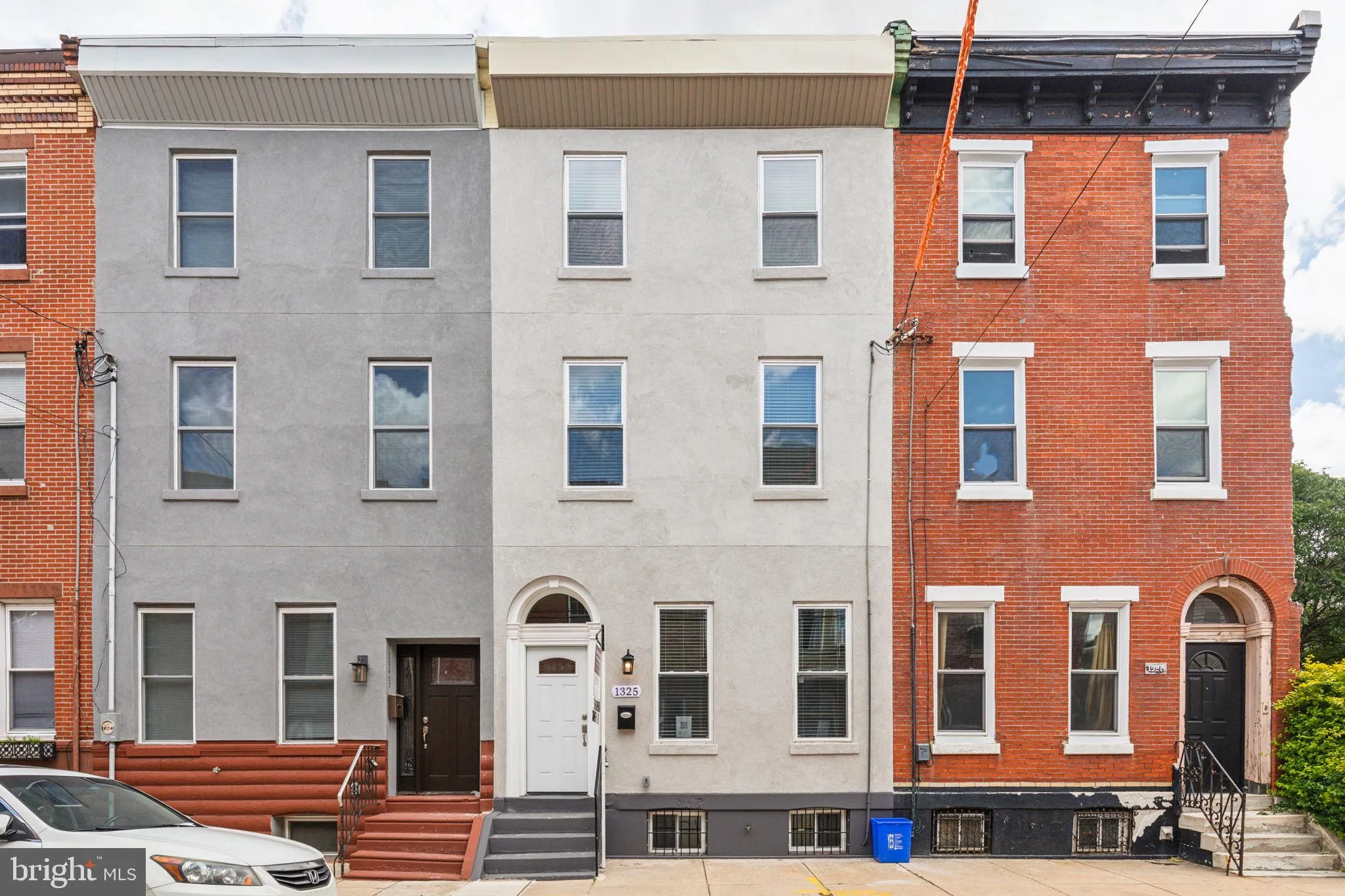 Philadelphia, Pennsylvania 19146, United States, 5 Bedrooms Bedrooms, ,5 BathroomsBathrooms,Residential,Contingent,14616