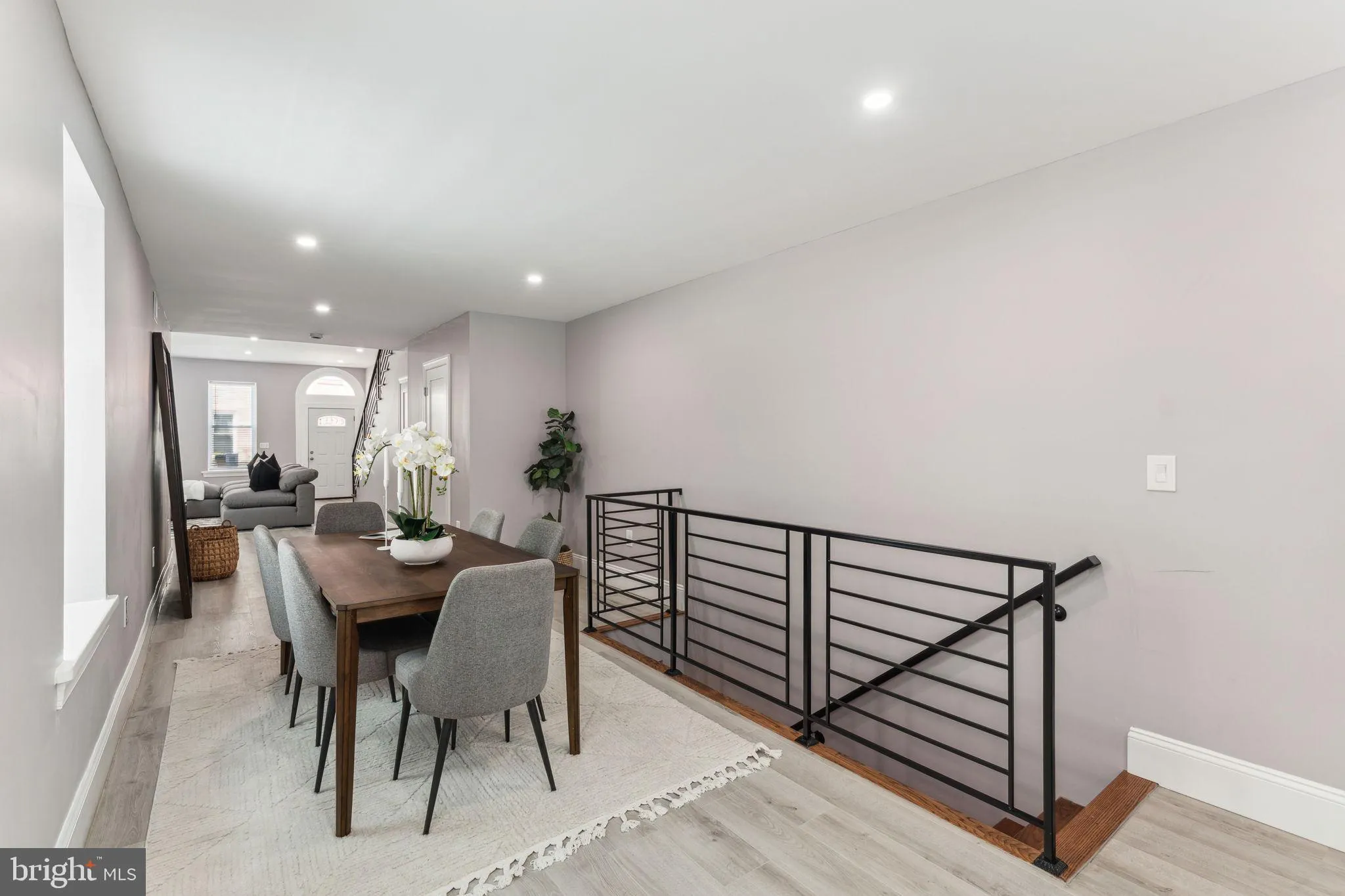 Philadelphia, Pennsylvania 19146, United States, 5 Bedrooms Bedrooms, ,5 BathroomsBathrooms,Residential,Contingent,14616