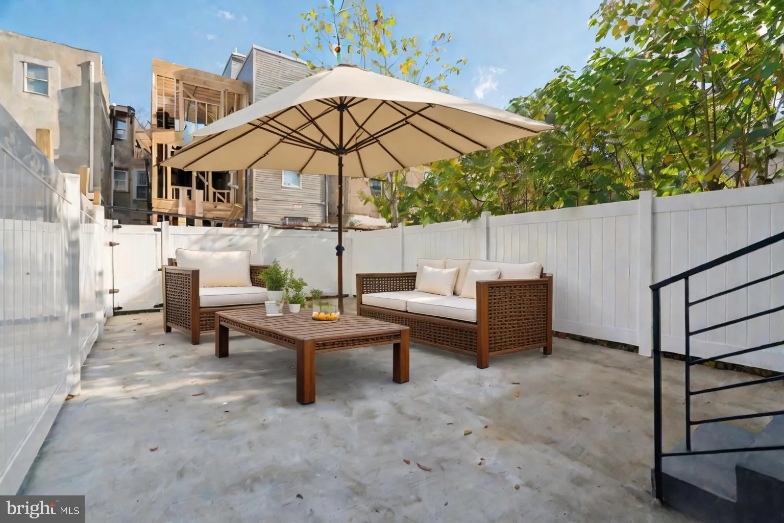 Philadelphia, Pennsylvania 19146, United States, 5 Bedrooms Bedrooms, ,5 BathroomsBathrooms,Residential,Contingent,14616