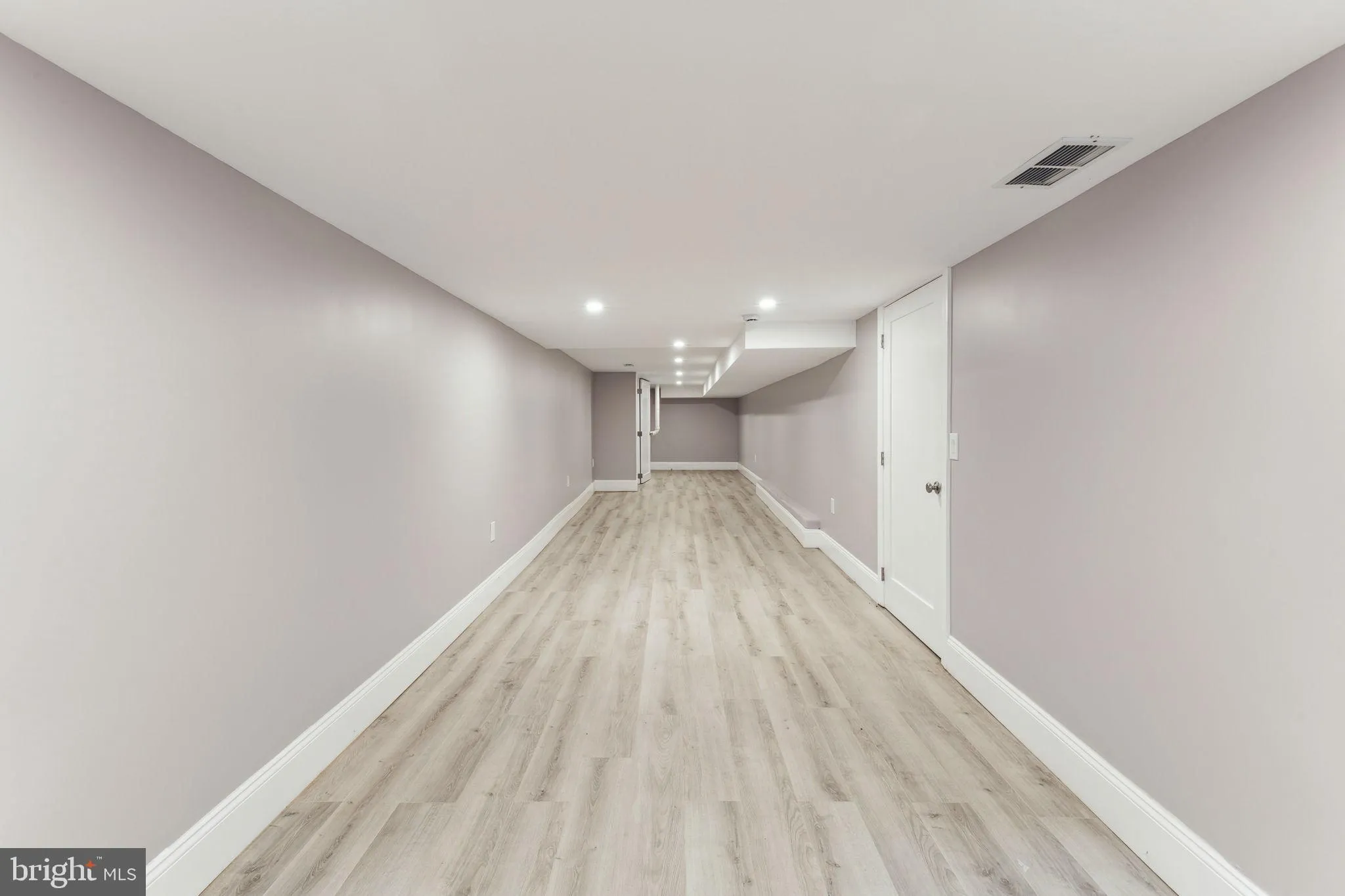 Philadelphia, Pennsylvania 19146, United States, 5 Bedrooms Bedrooms, ,5 BathroomsBathrooms,Residential,Contingent,14616