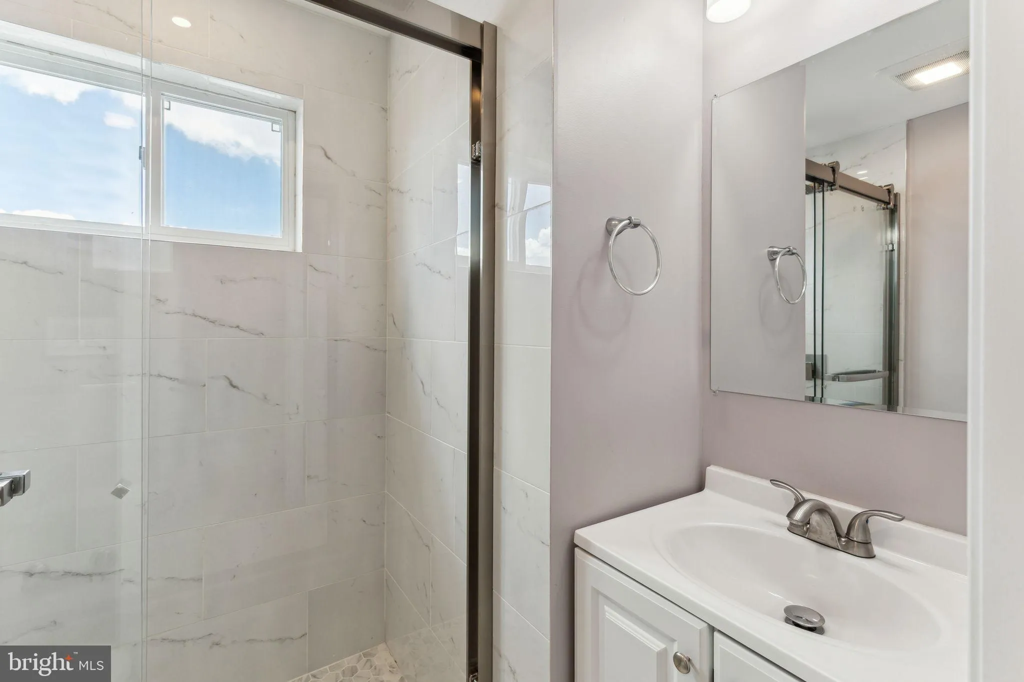 Philadelphia, Pennsylvania 19146, United States, 5 Bedrooms Bedrooms, ,5 BathroomsBathrooms,Residential,Contingent,14616