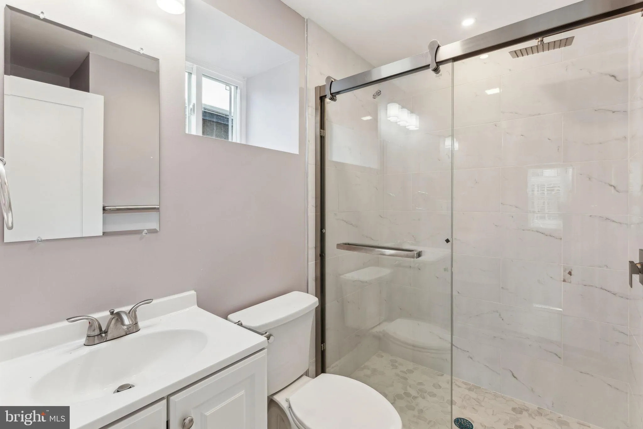 Philadelphia, Pennsylvania 19146, United States, 5 Bedrooms Bedrooms, ,5 BathroomsBathrooms,Residential,Contingent,14616