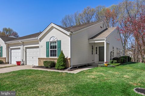 11 BITTERSWEET PLACE MOUNT LAUREL NJ 08054