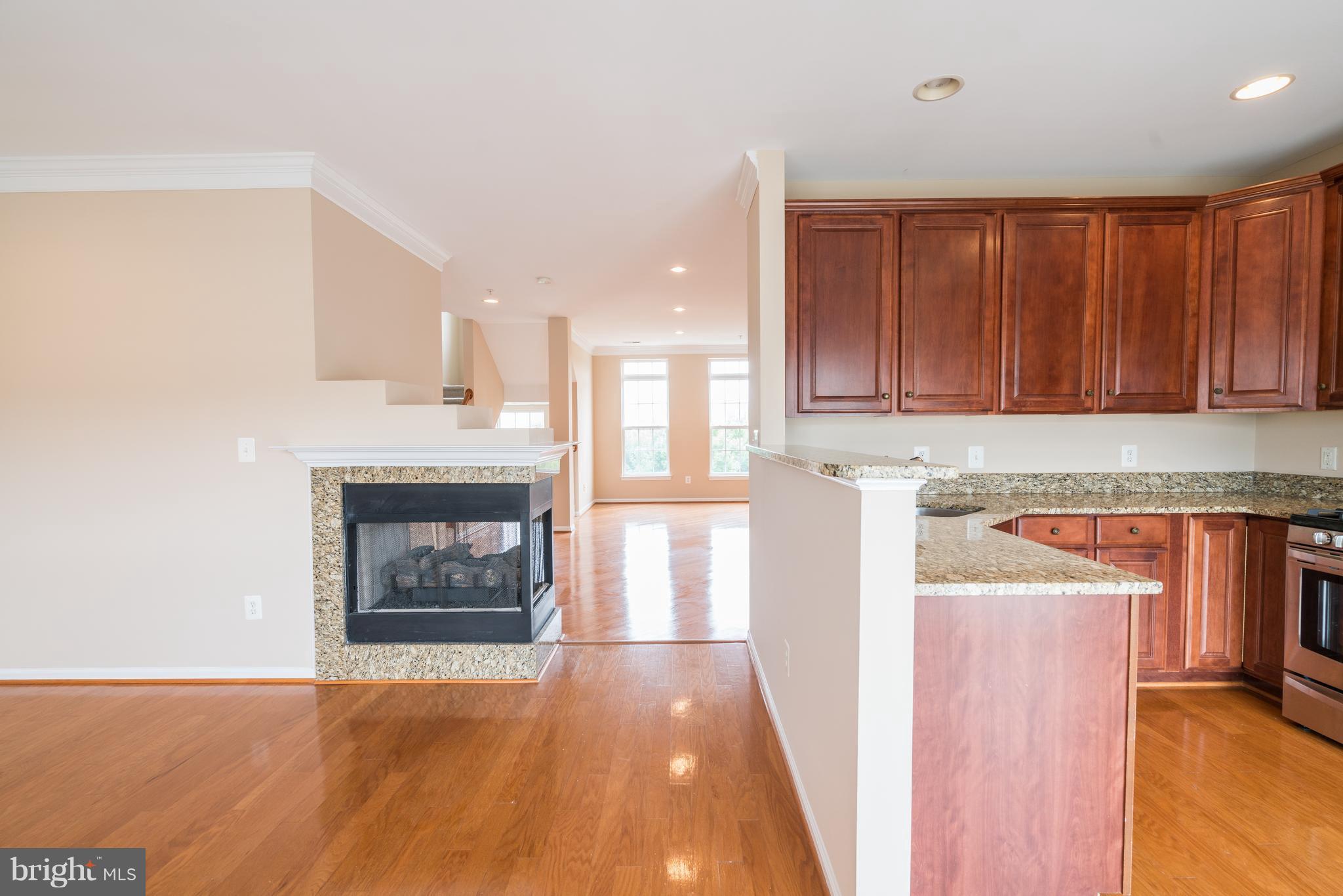 AMBER SPRING - Residential