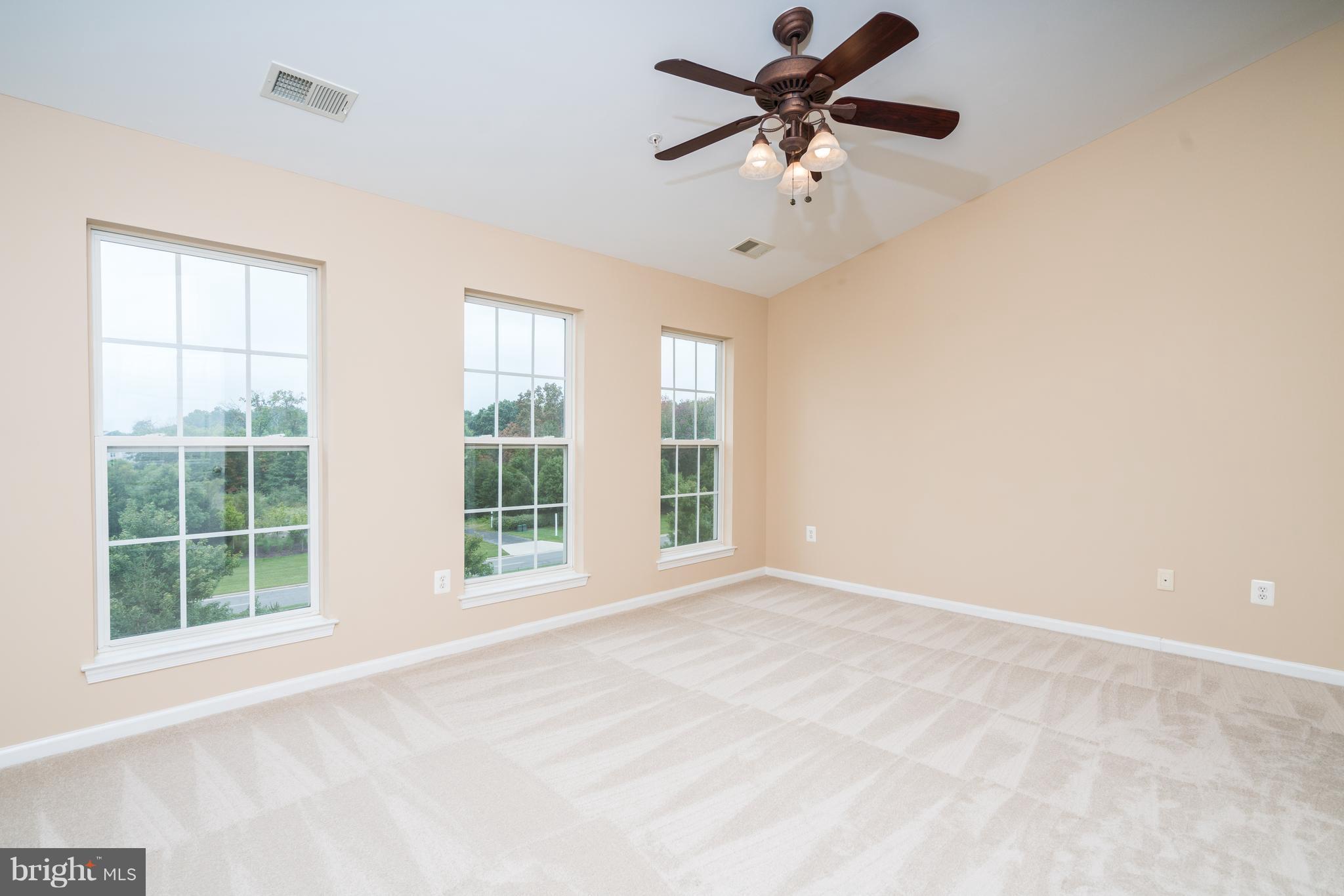 AMBER SPRING - Residential