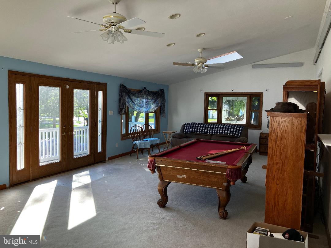 SHOEMAKER VIL - Residential