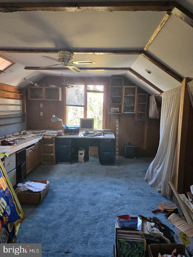 SHOEMAKER VIL - Residential