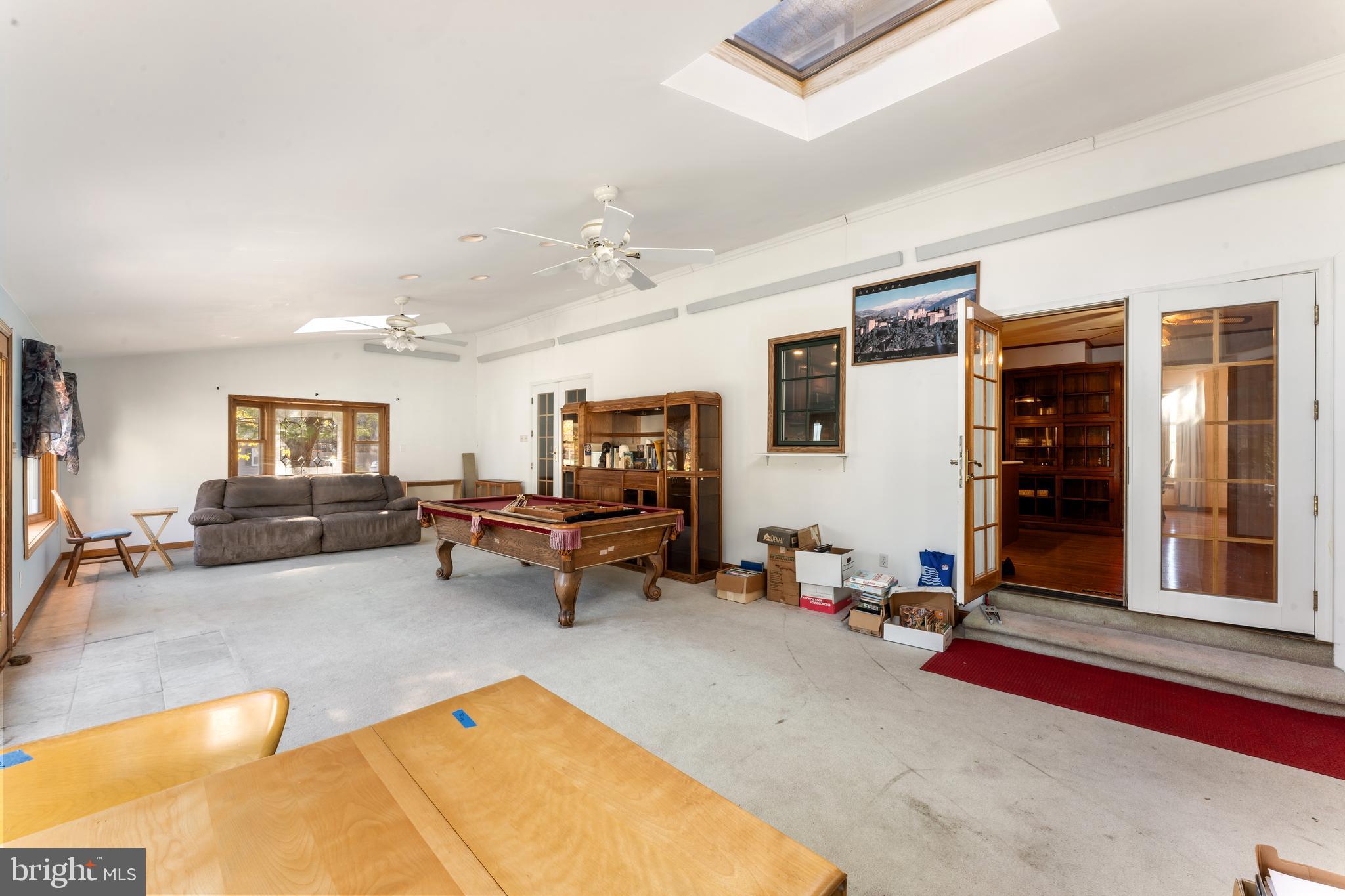 SHOEMAKER VIL - Residential