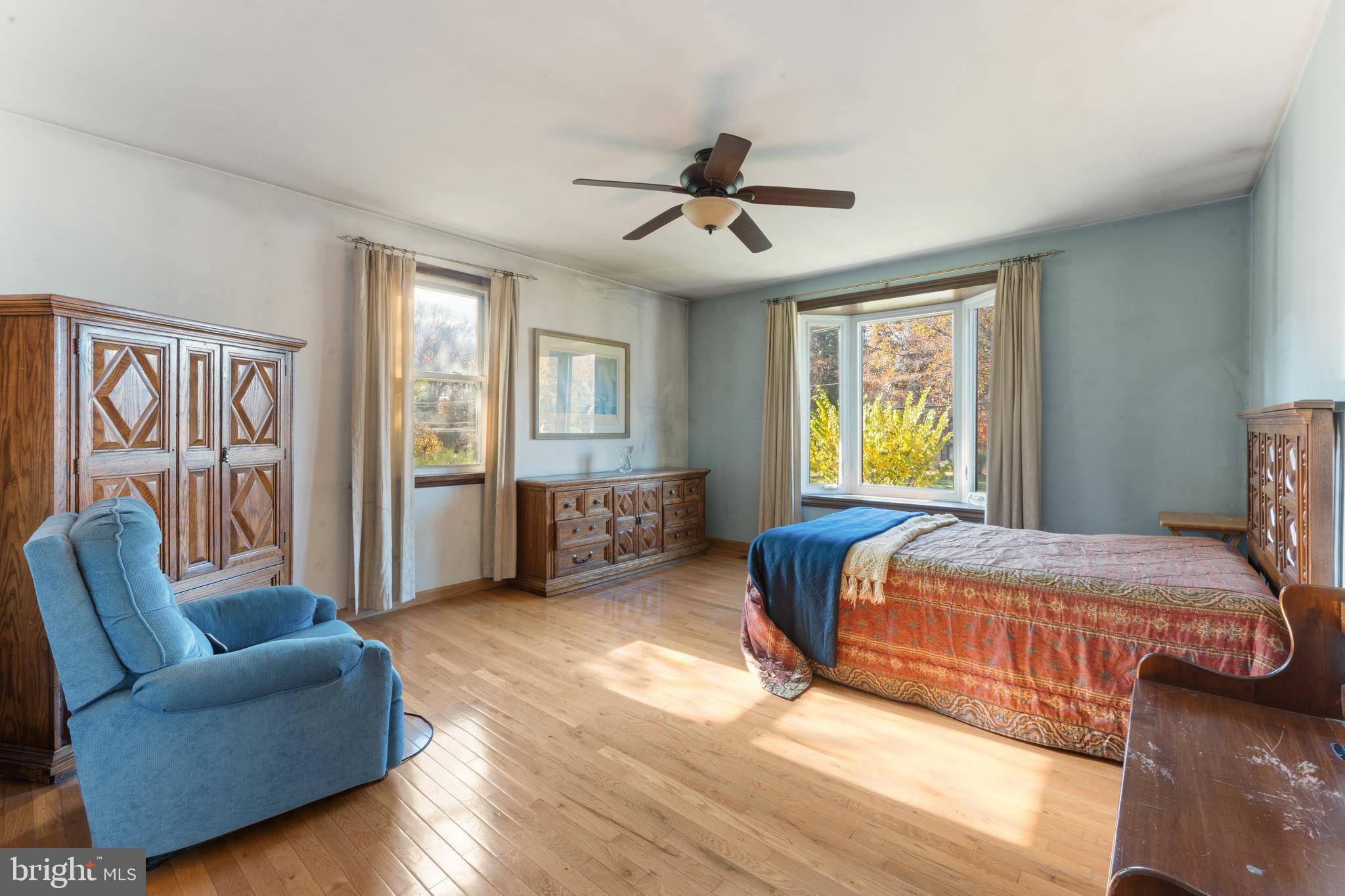 SHOEMAKER VIL - Residential