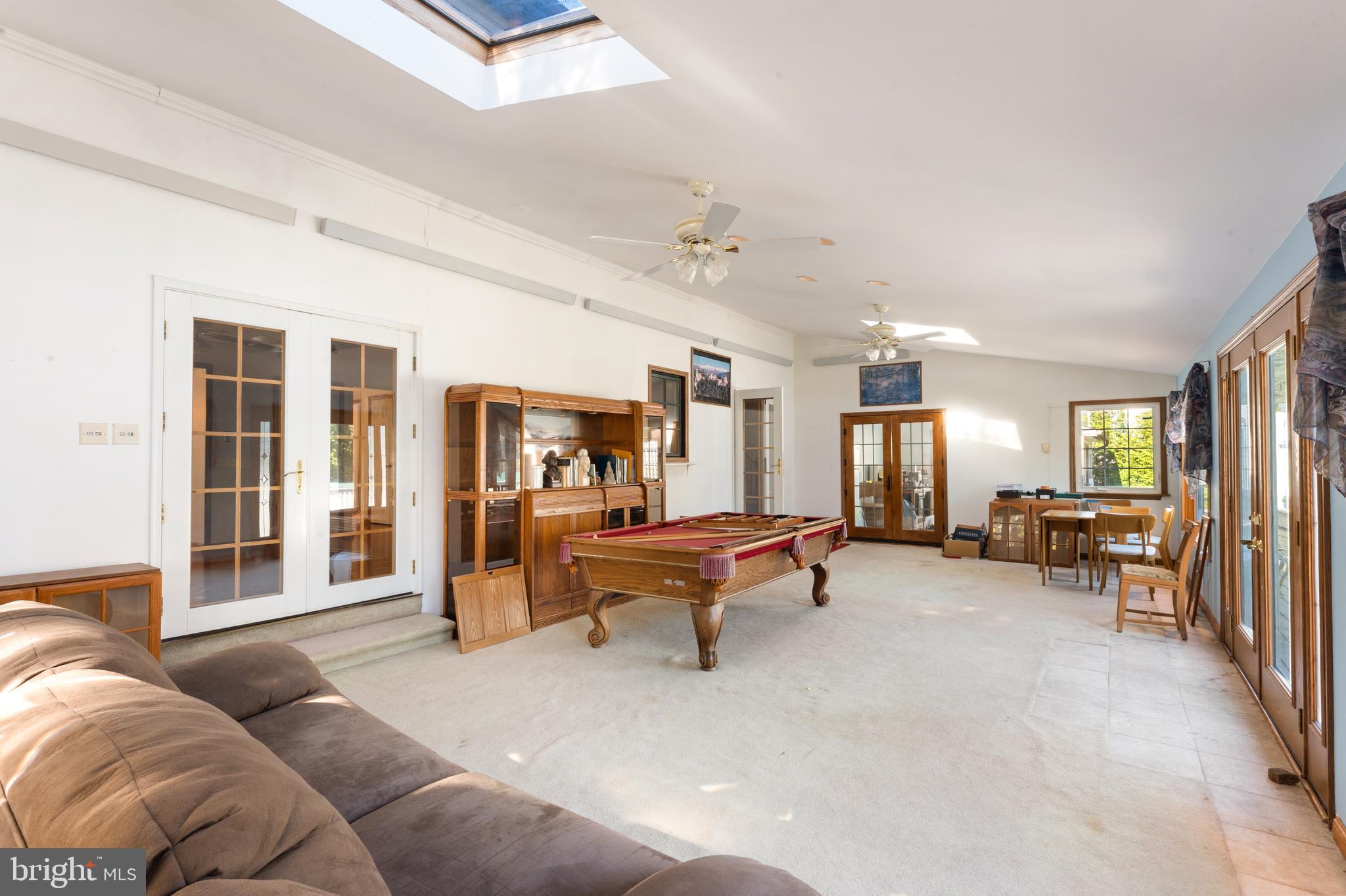 SHOEMAKER VIL - Residential