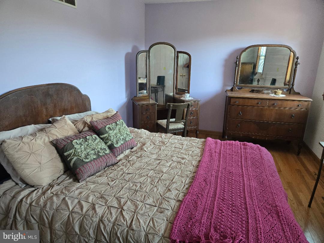 SHOEMAKER VIL - Residential