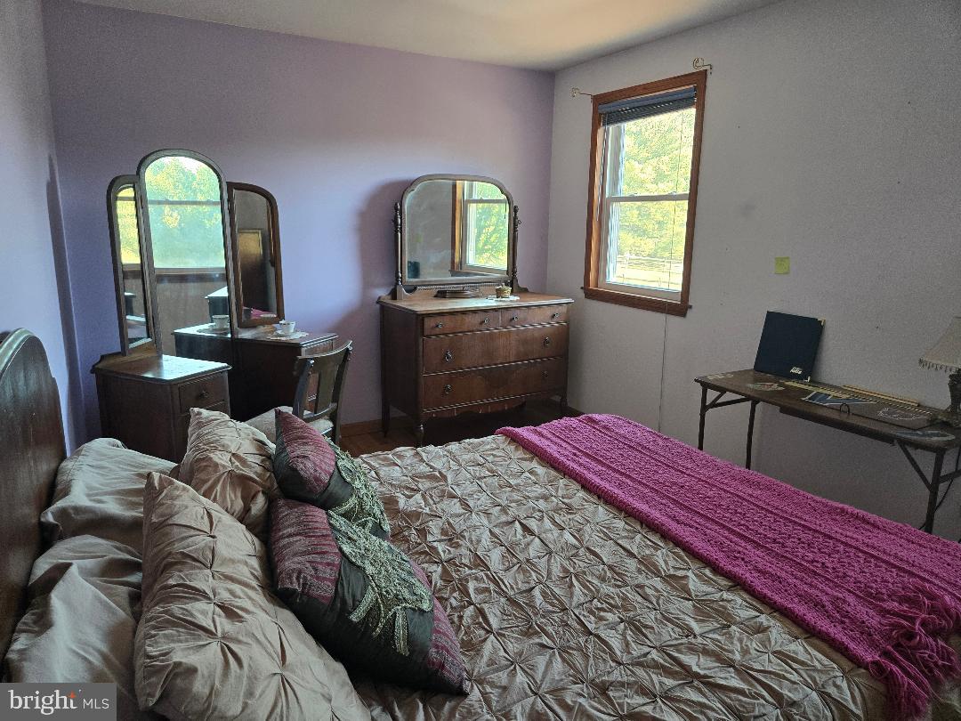 SHOEMAKER VIL - Residential