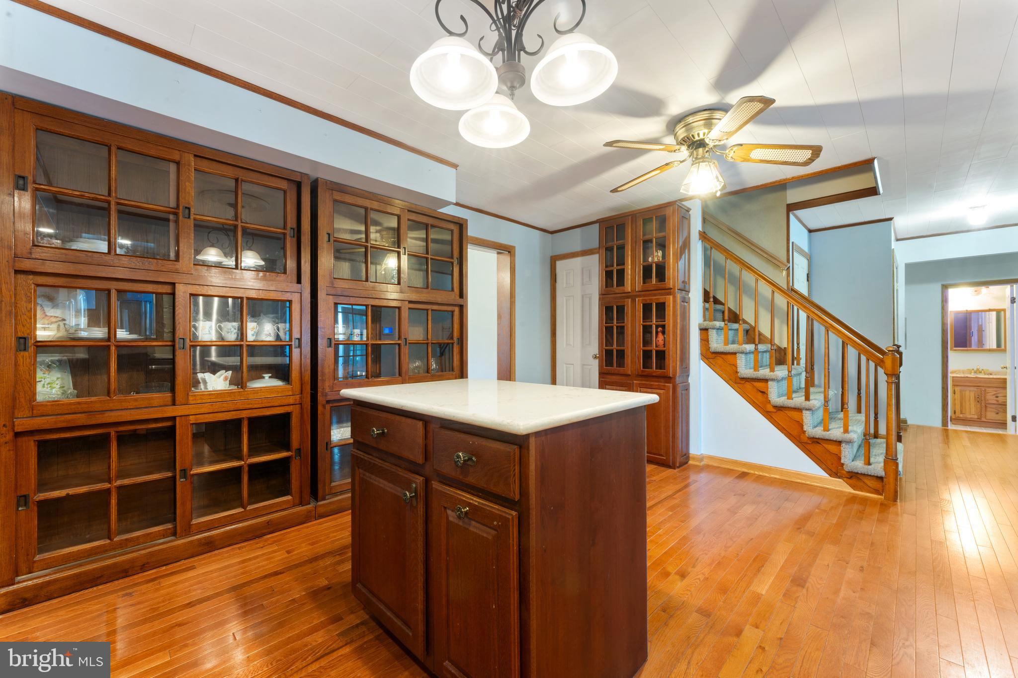 SHOEMAKER VIL - Residential