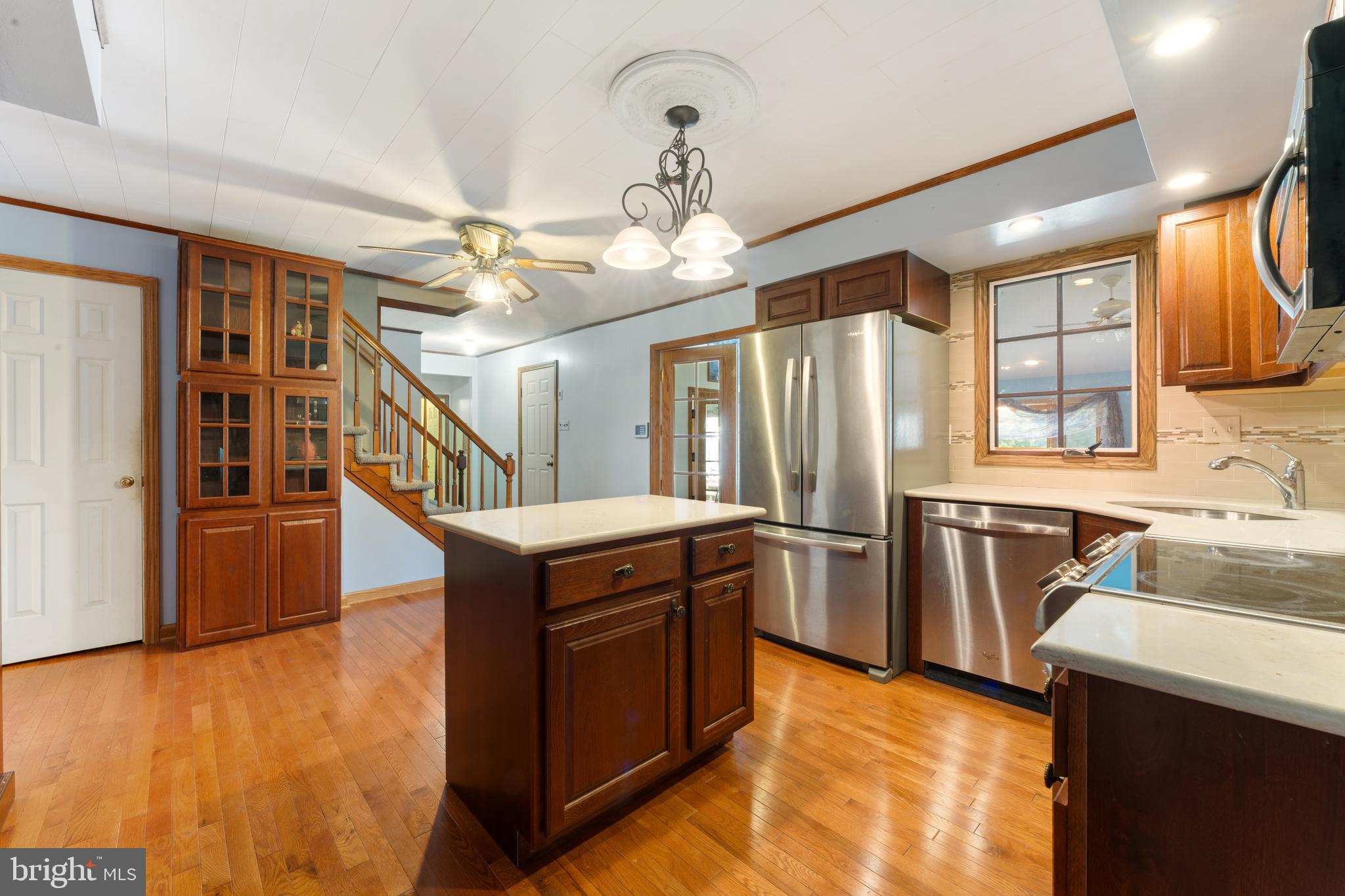 SHOEMAKER VIL - Residential