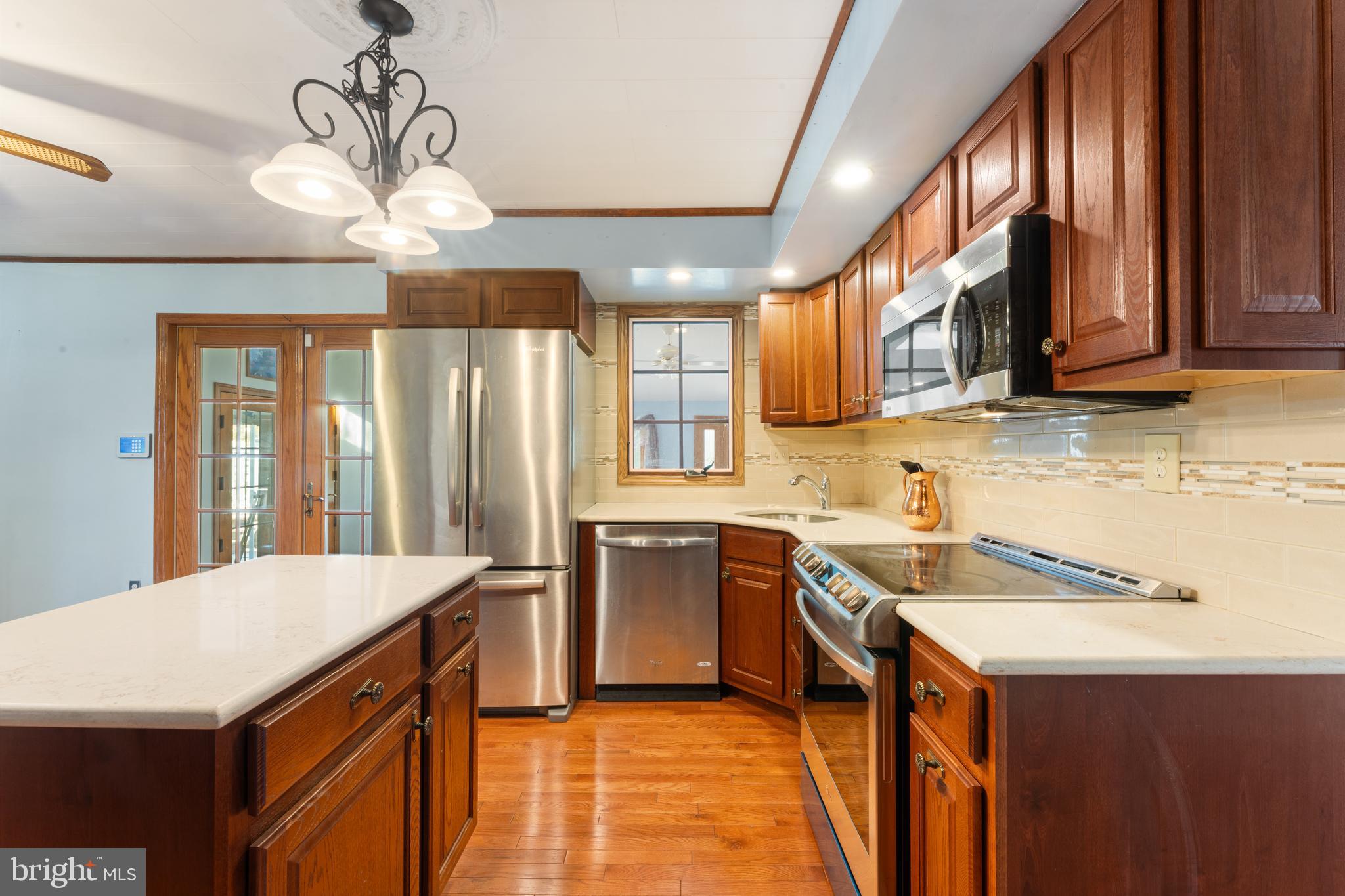 SHOEMAKER VIL - Residential