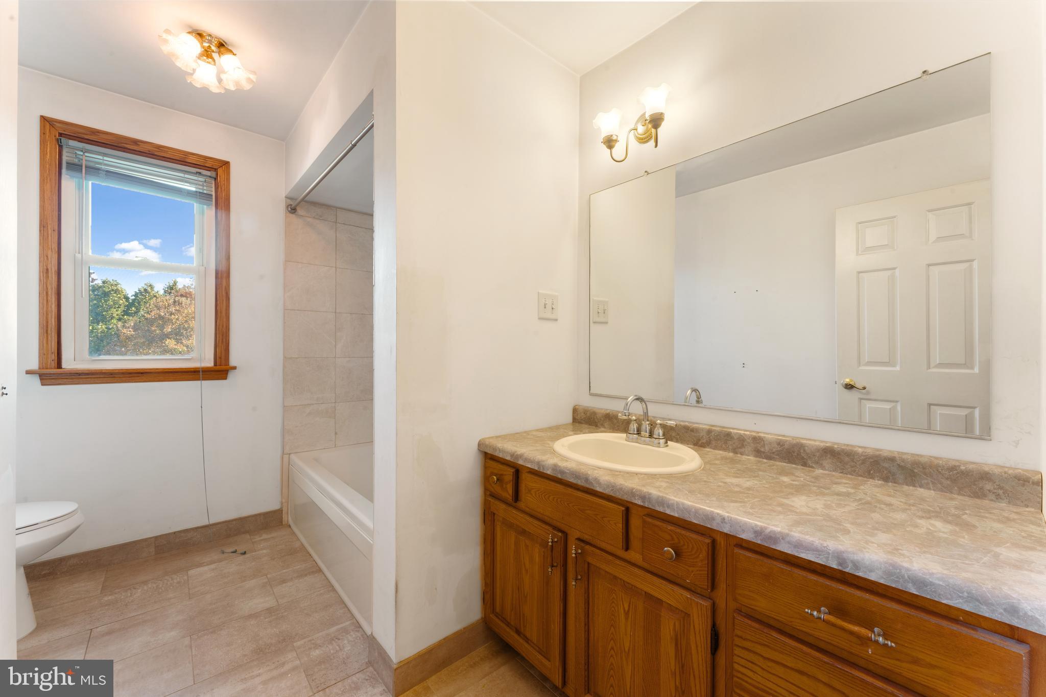 SHOEMAKER VIL - Residential