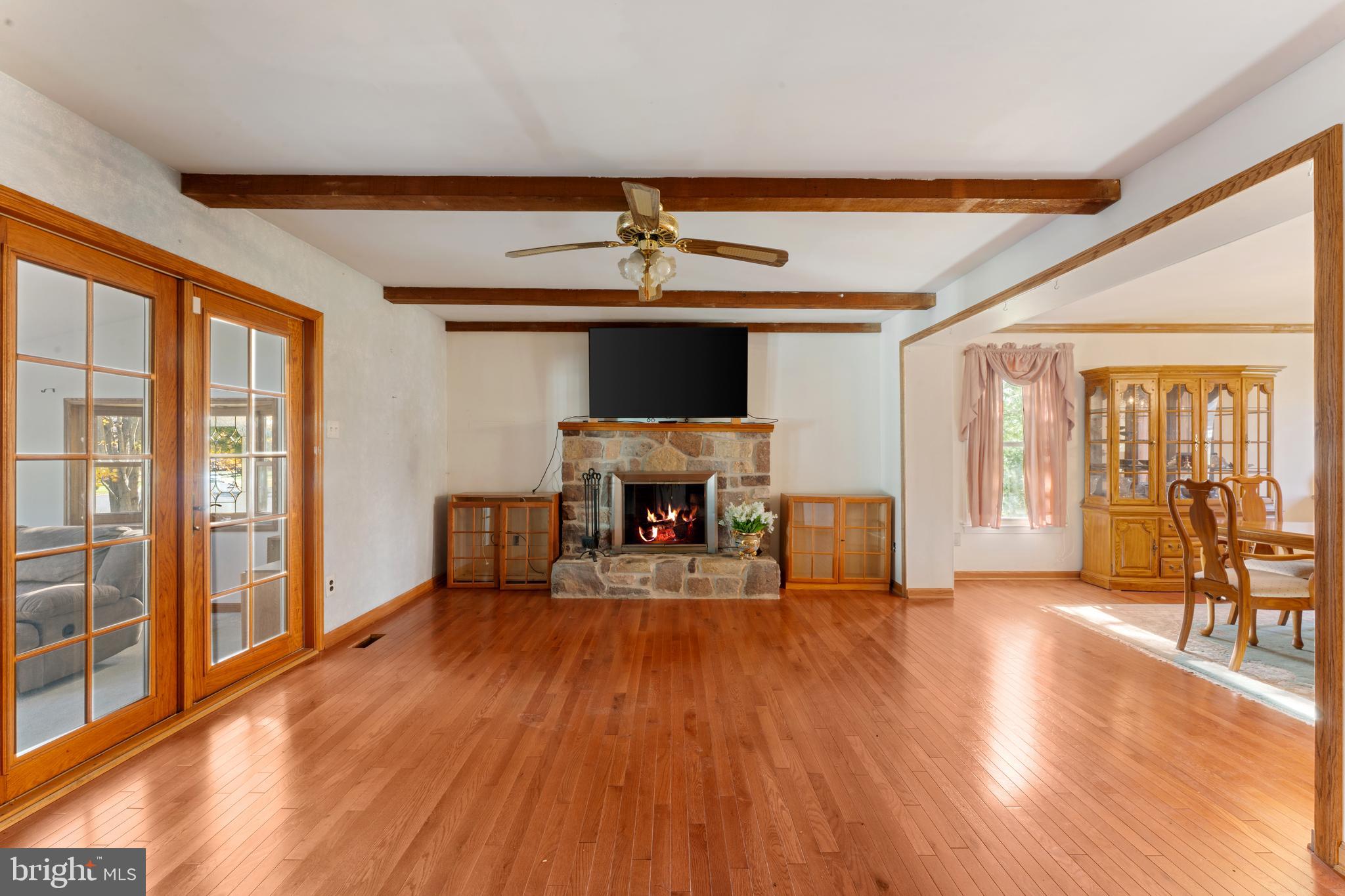 SHOEMAKER VIL - Residential