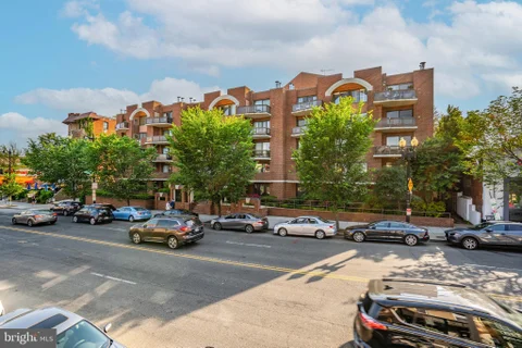 MLS: DCDC2278452