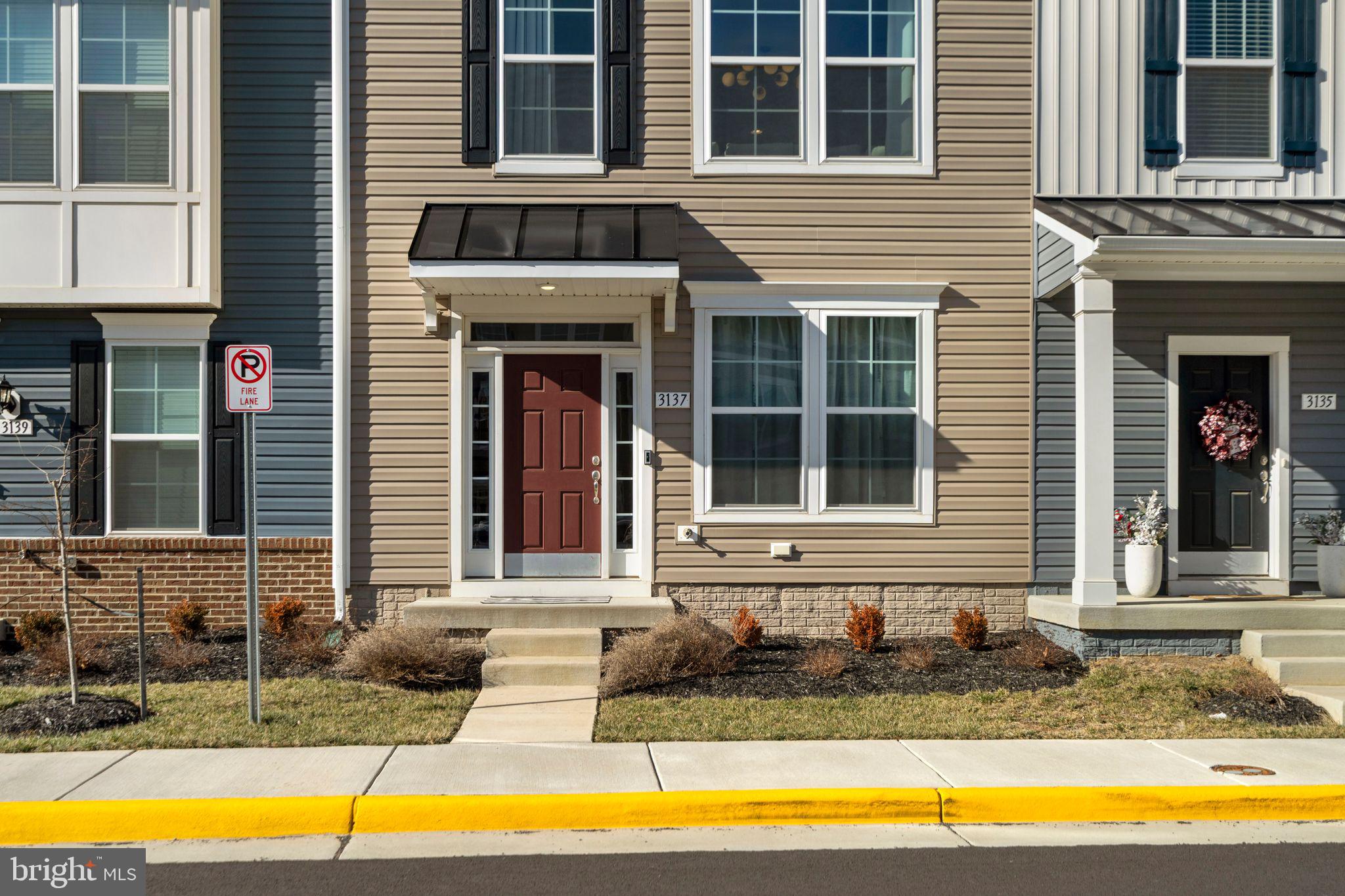 LOFTS AT CREEKSIDE - Residential