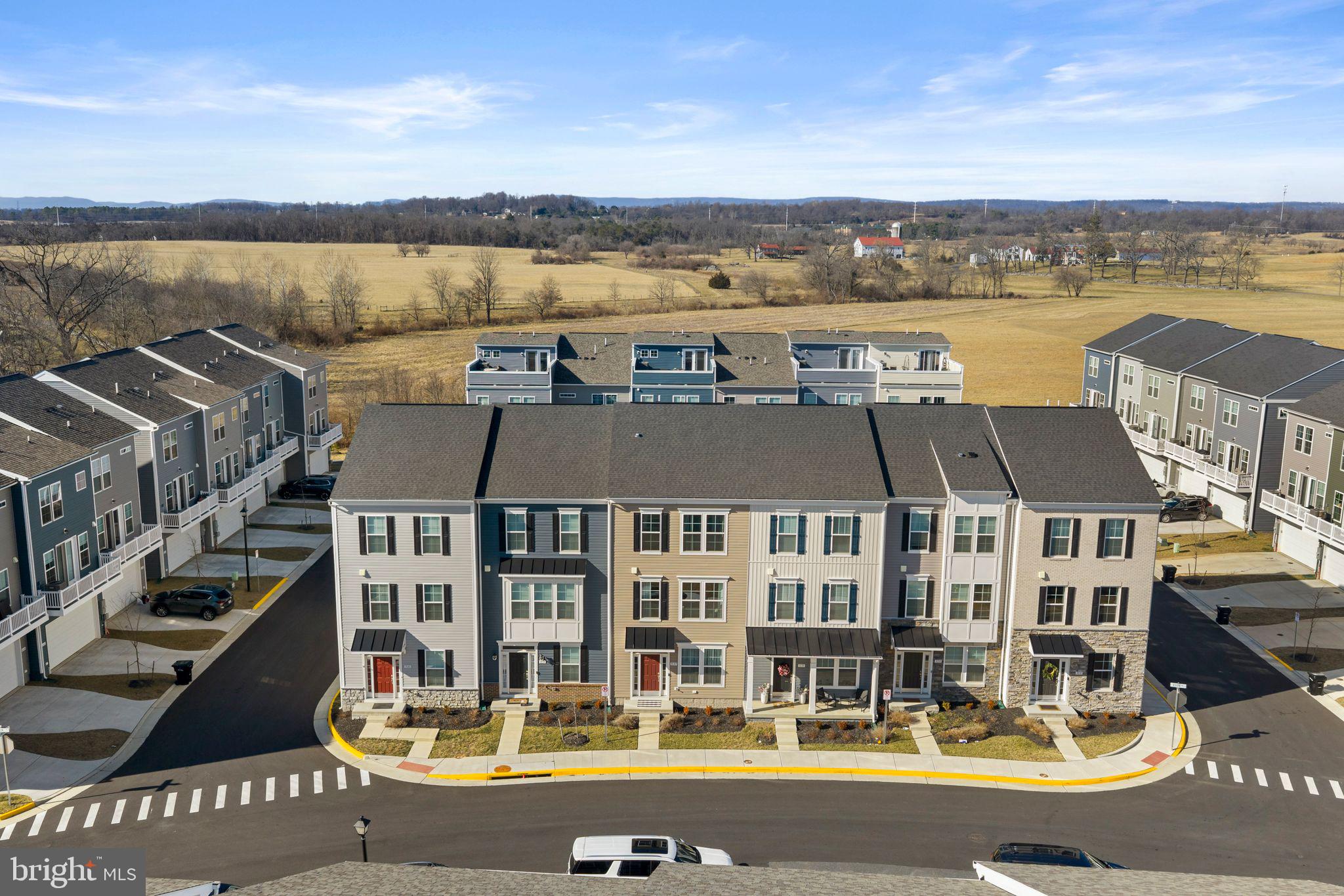 LOFTS AT CREEKSIDE - Residential