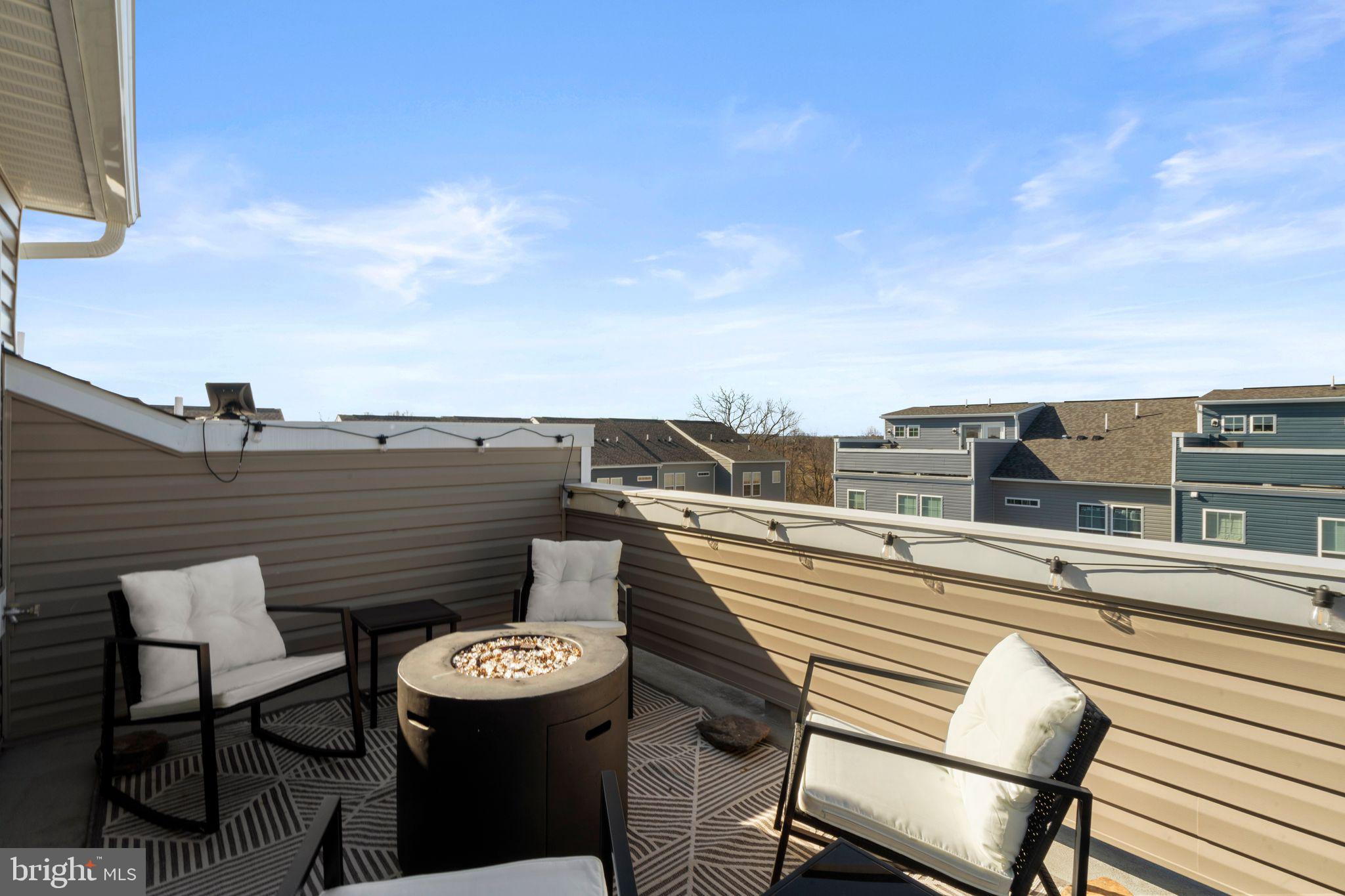 LOFTS AT CREEKSIDE - Residential