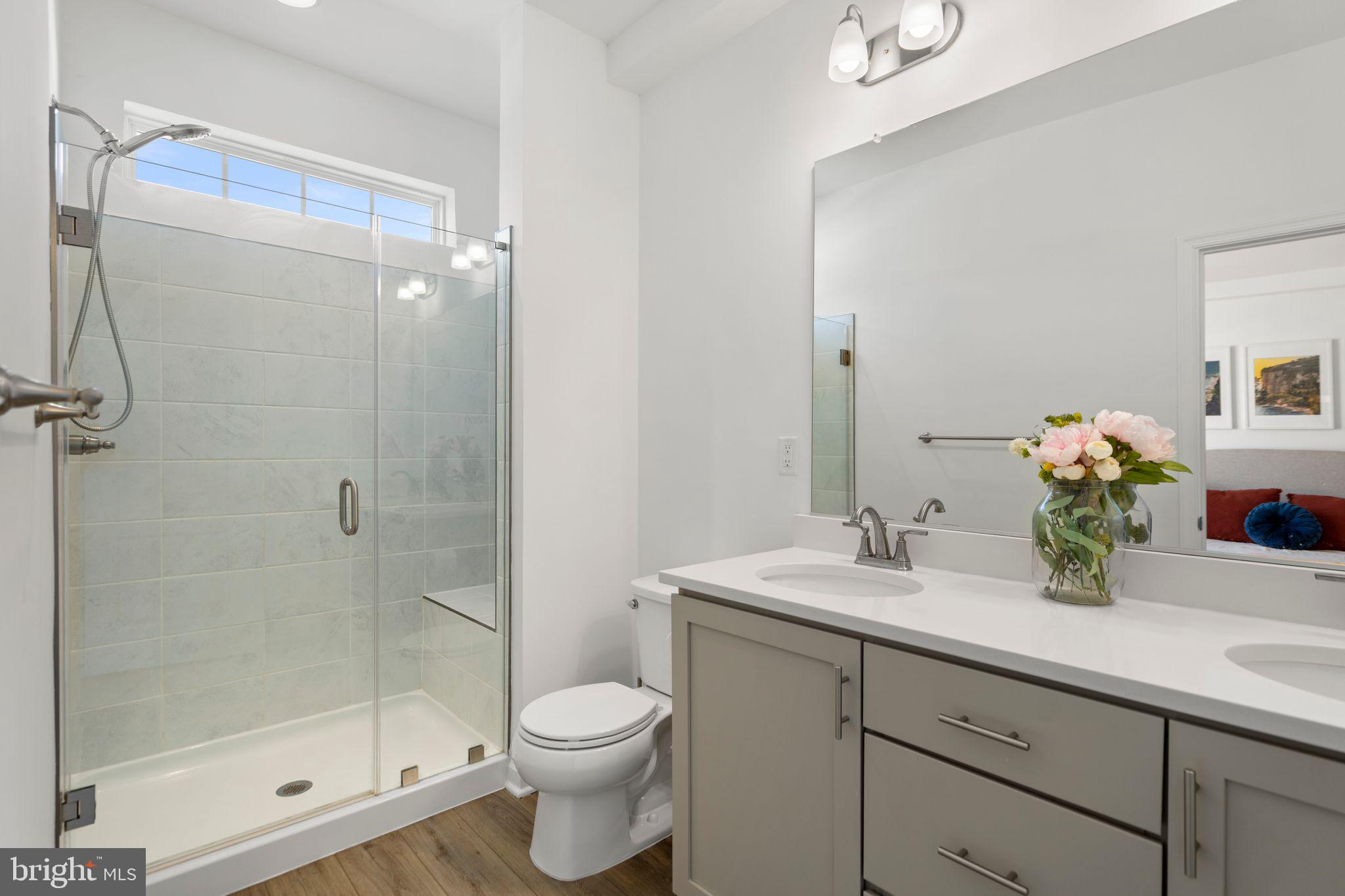 LOFTS AT CREEKSIDE - Residential