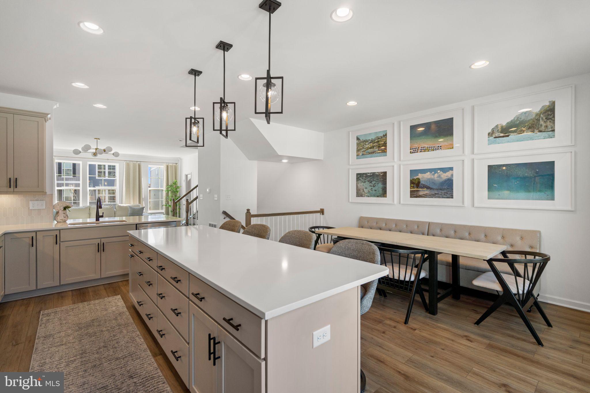 LOFTS AT CREEKSIDE - Residential