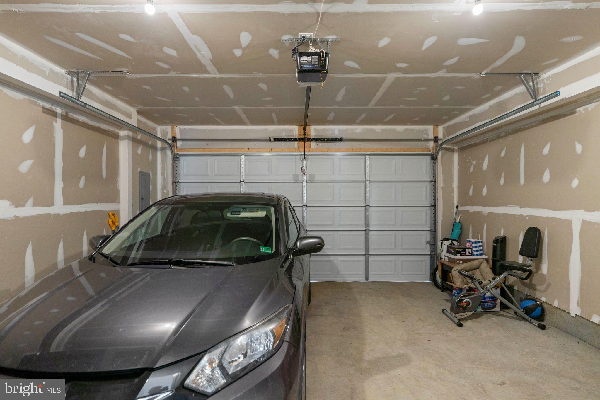 LOFTS AT CREEKSIDE - Residential