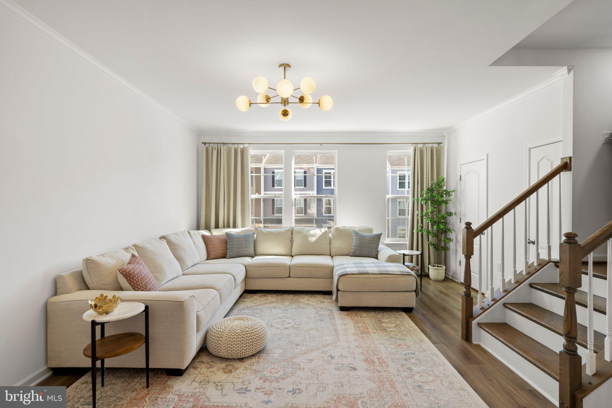 LOFTS AT CREEKSIDE - Residential