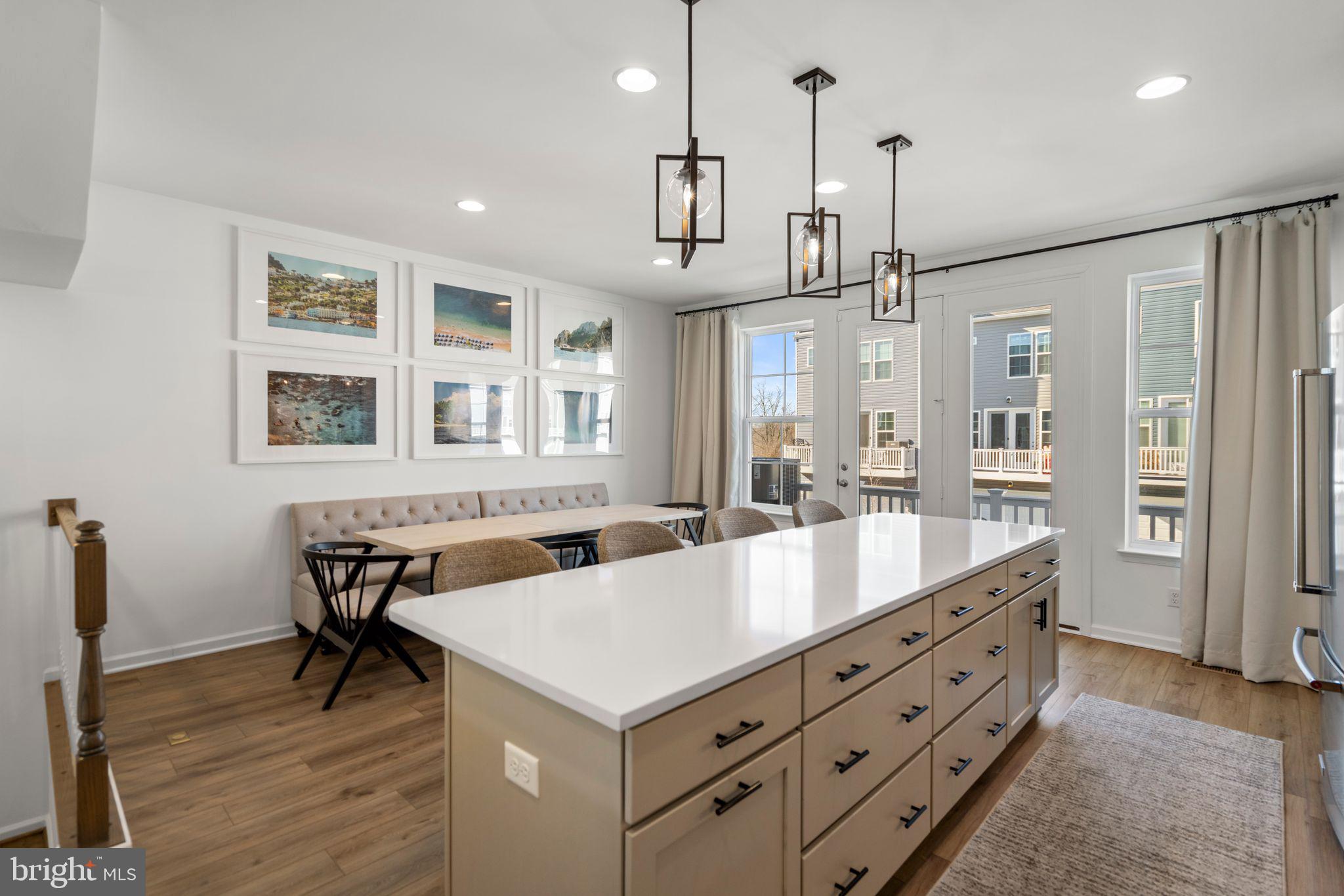 LOFTS AT CREEKSIDE - Residential