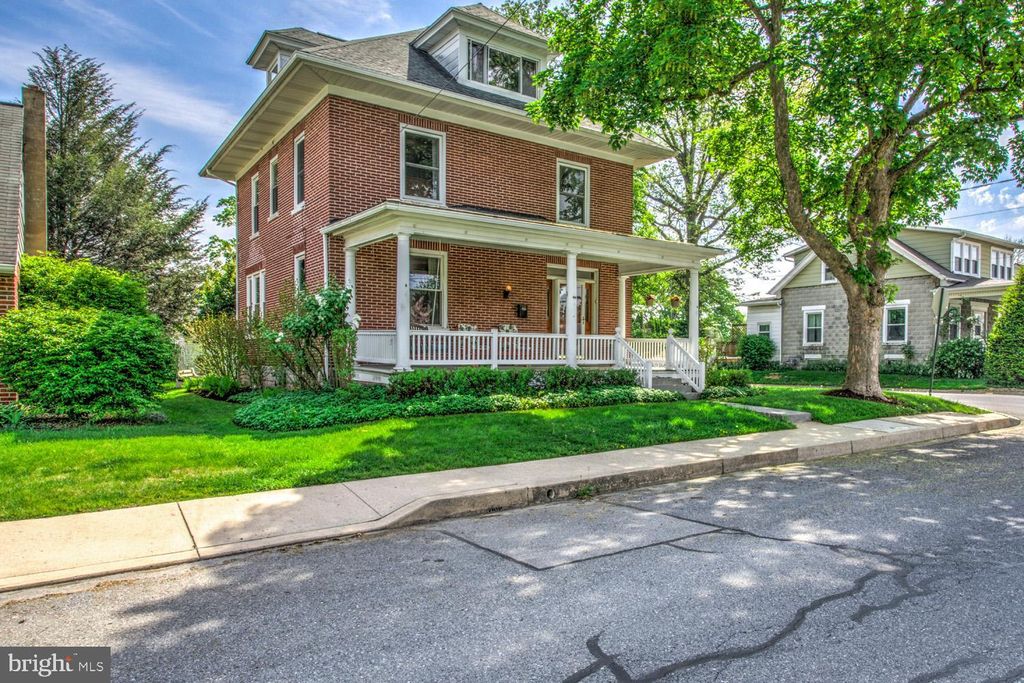 Photo of 5911 Pine Street, East Petersburg, PA 17520 (MLS # PALA2050728)