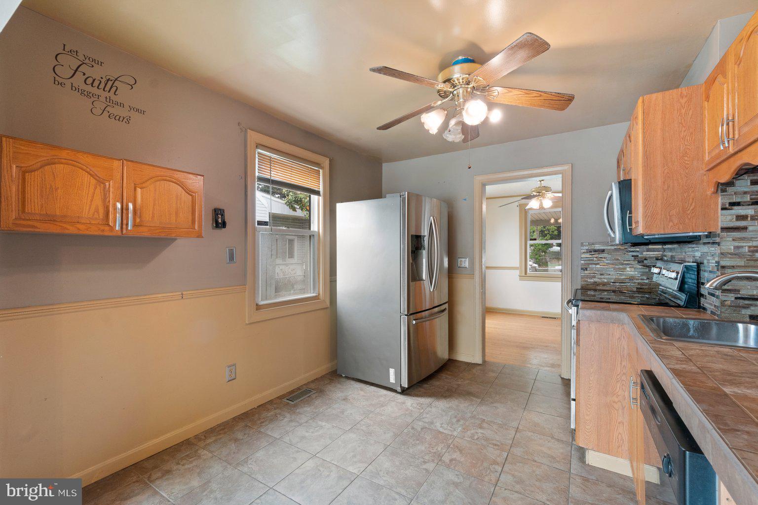 EASTERN TERRACE - Residential