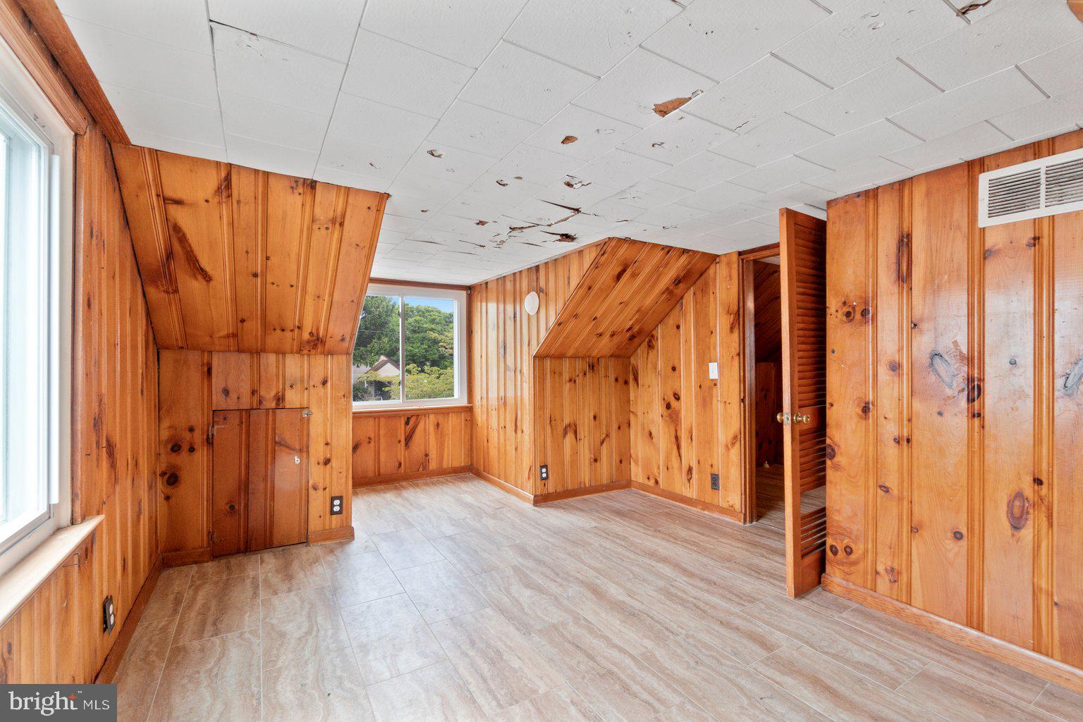 EASTERN TERRACE - Residential