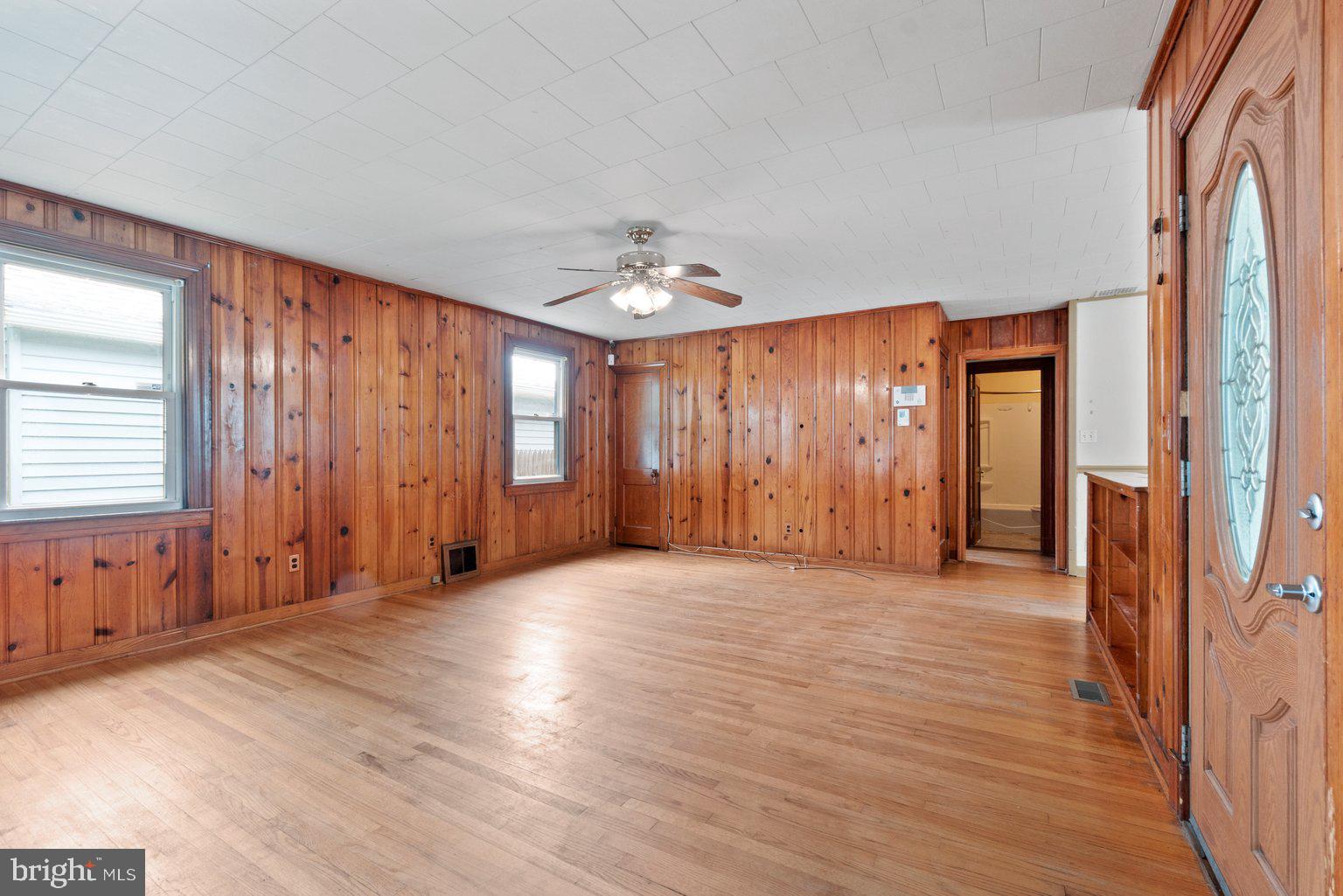 EASTERN TERRACE - Residential