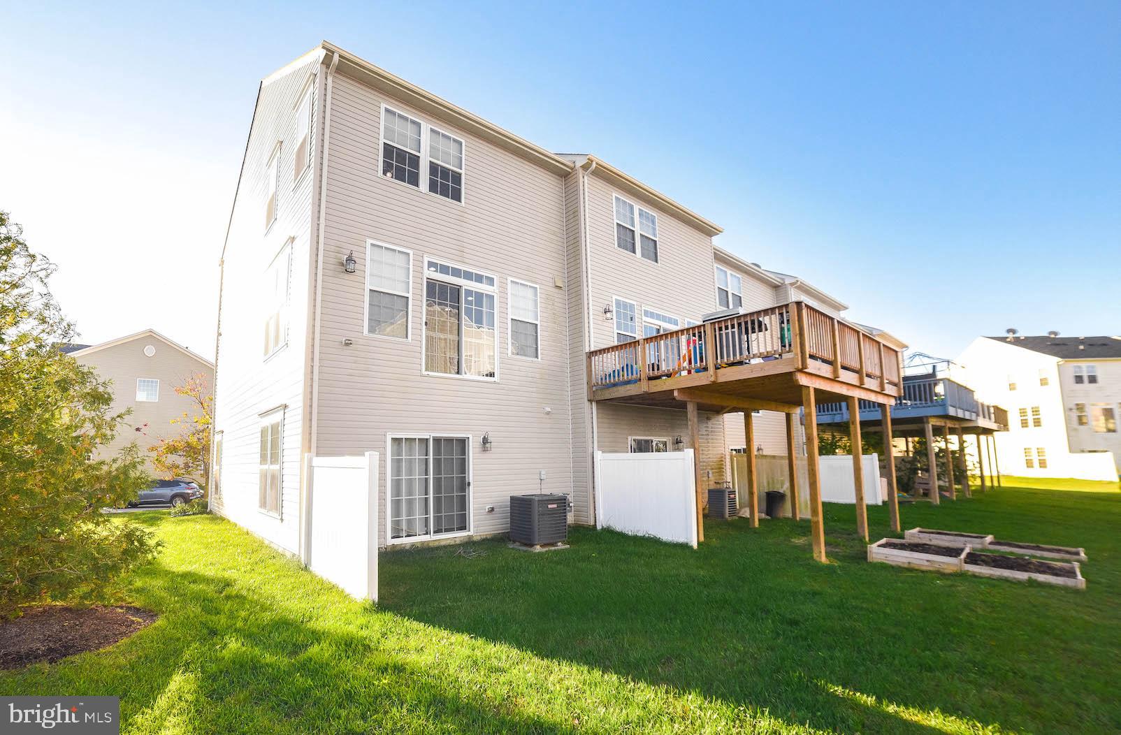 PRIMROSE PARK AT WILDEWOOD - Residential