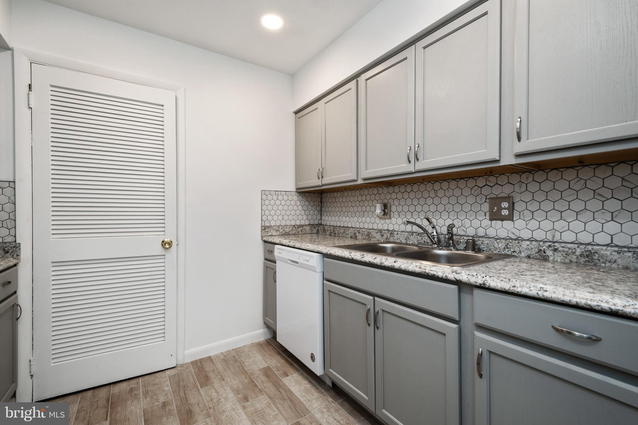 SEQUOYAH - Residential