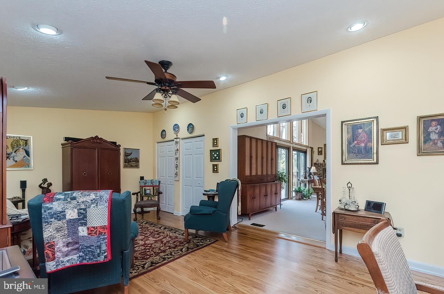 THE WOODS - Residential