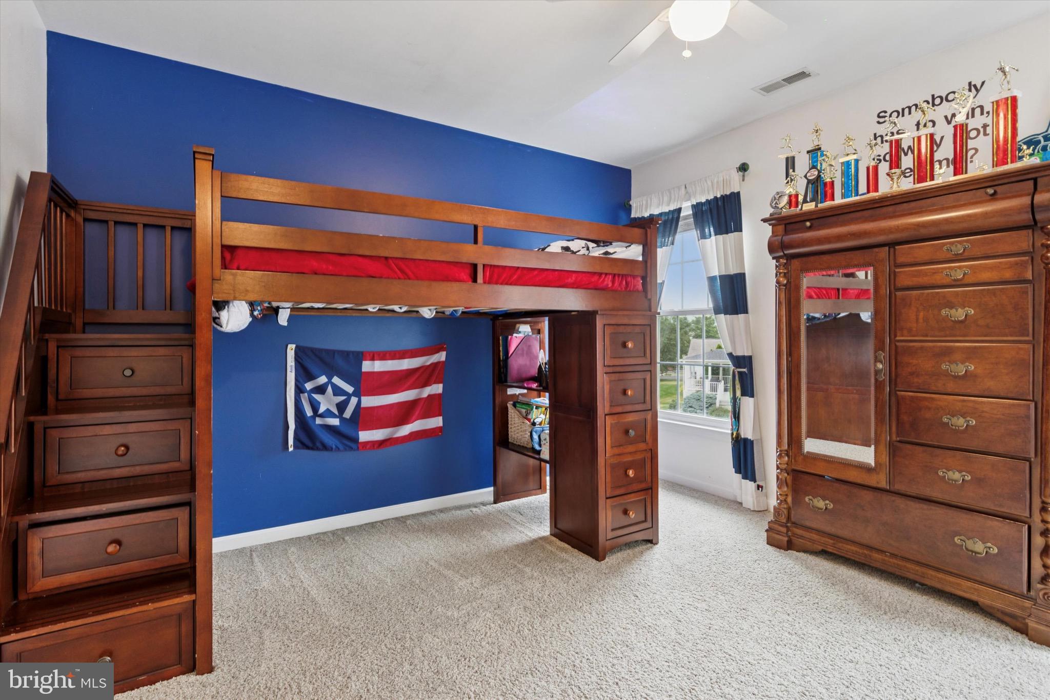 MAPLE KNOLL - Residential