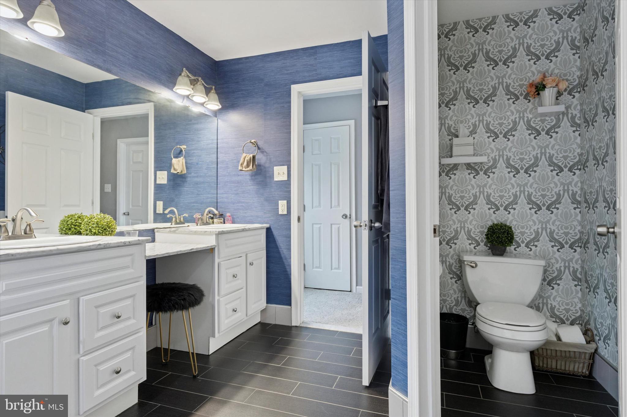 MAPLE KNOLL - Residential