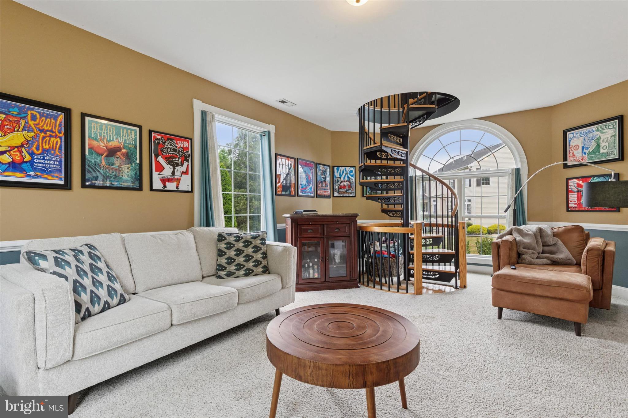 MAPLE KNOLL - Residential