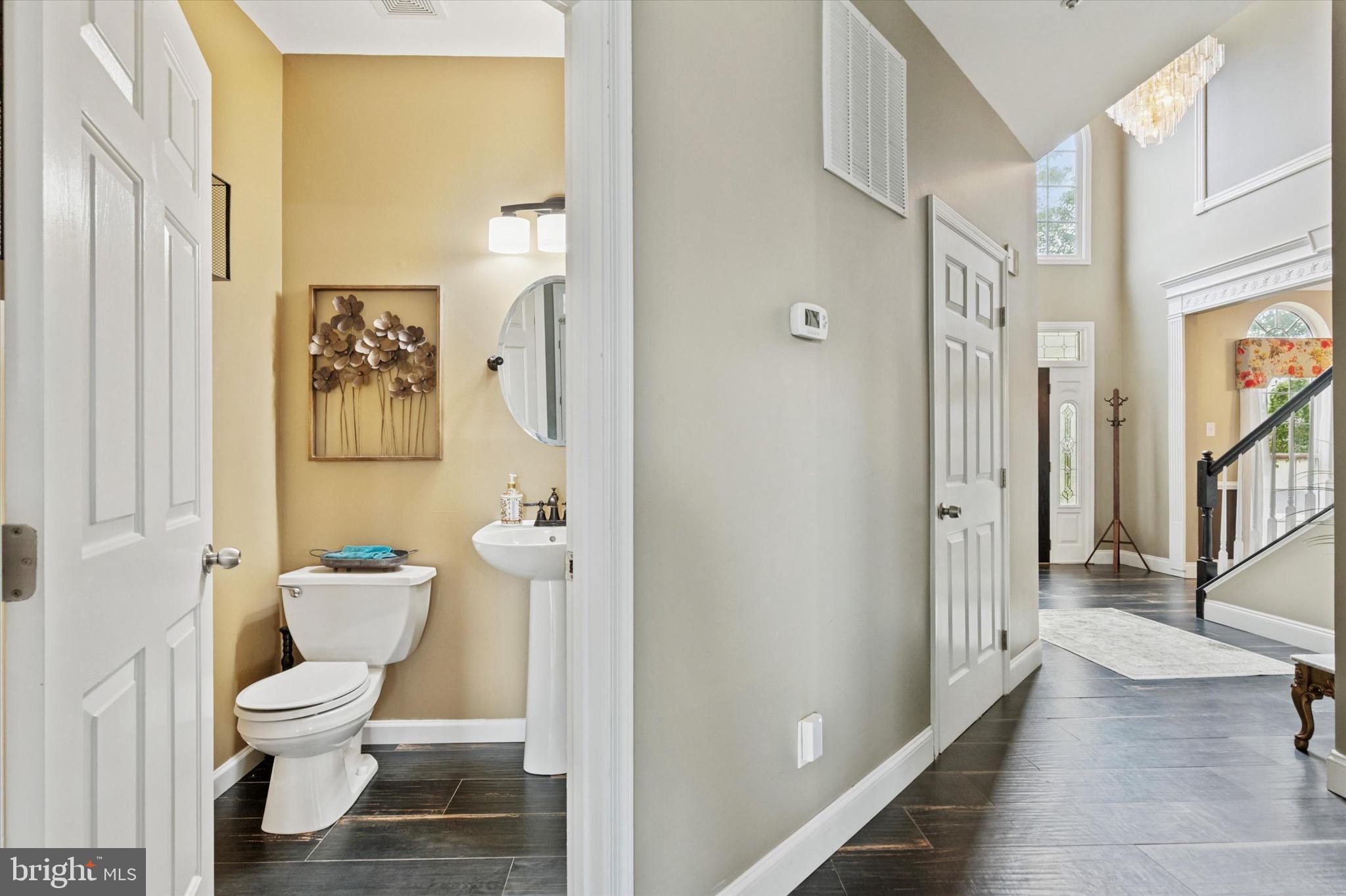 MAPLE KNOLL - Residential