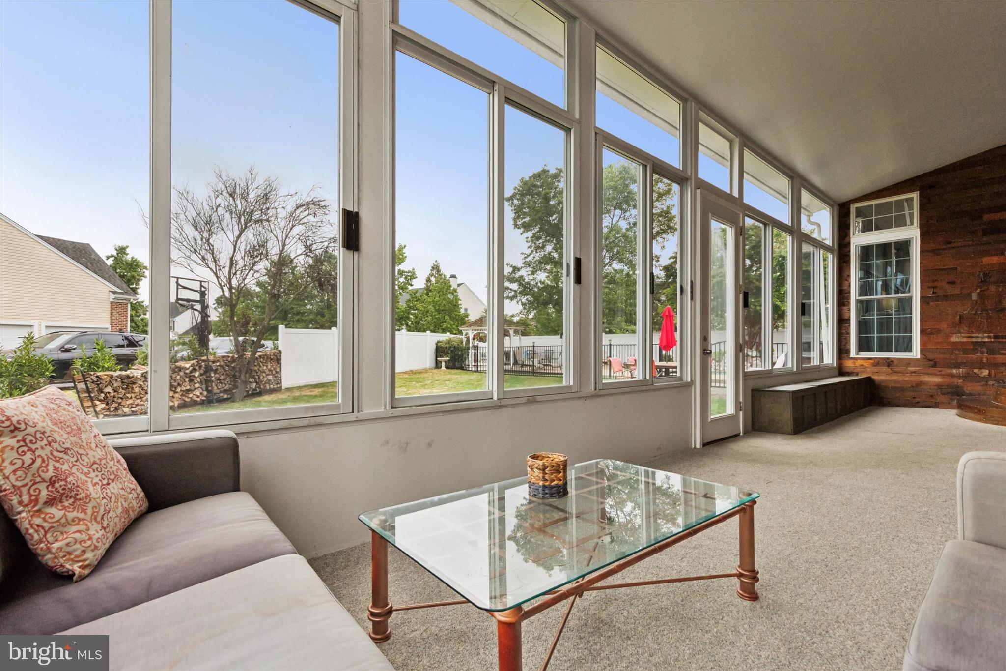 MAPLE KNOLL - Residential