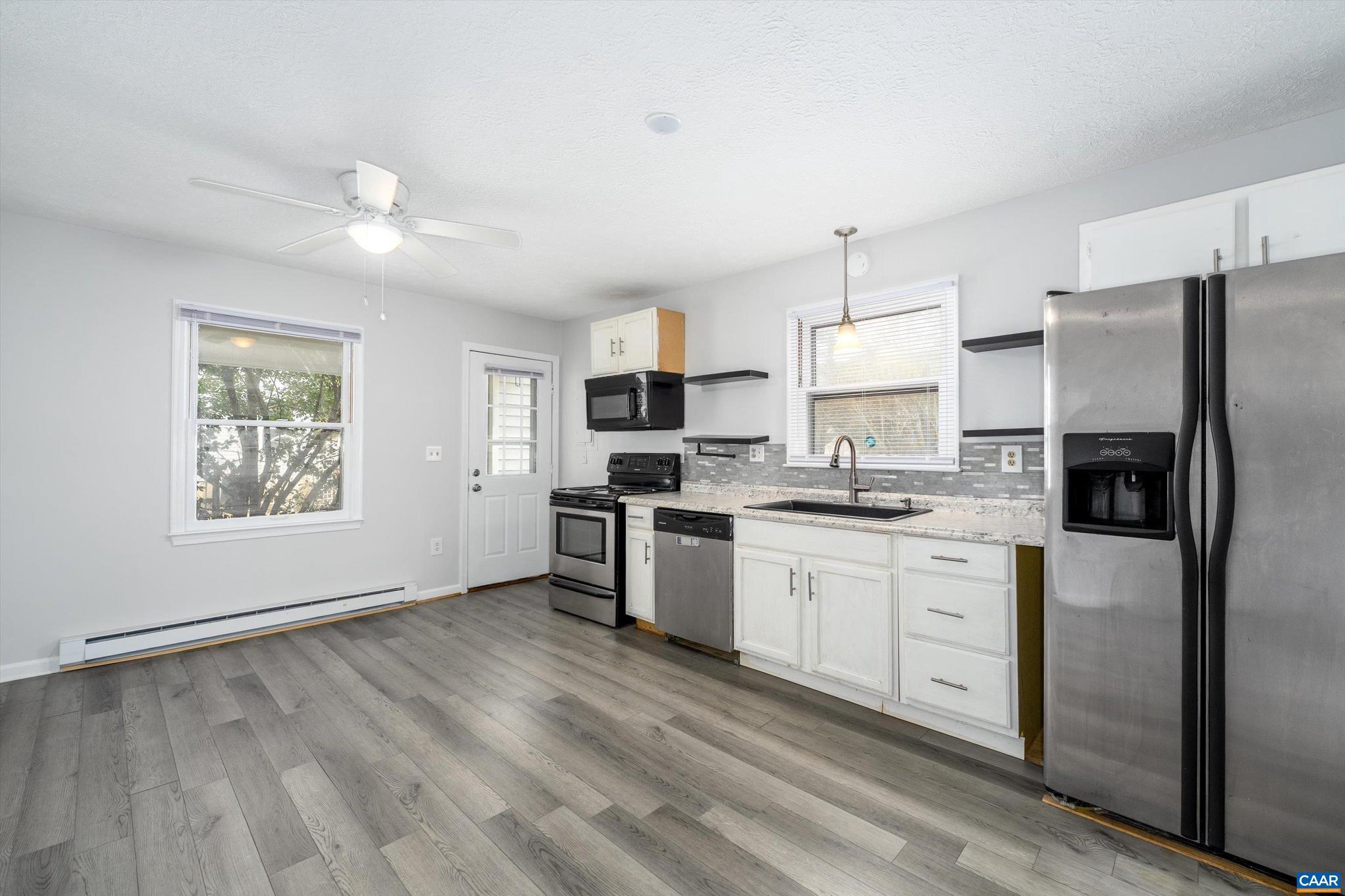 LAKE MONTICELLO - Residential