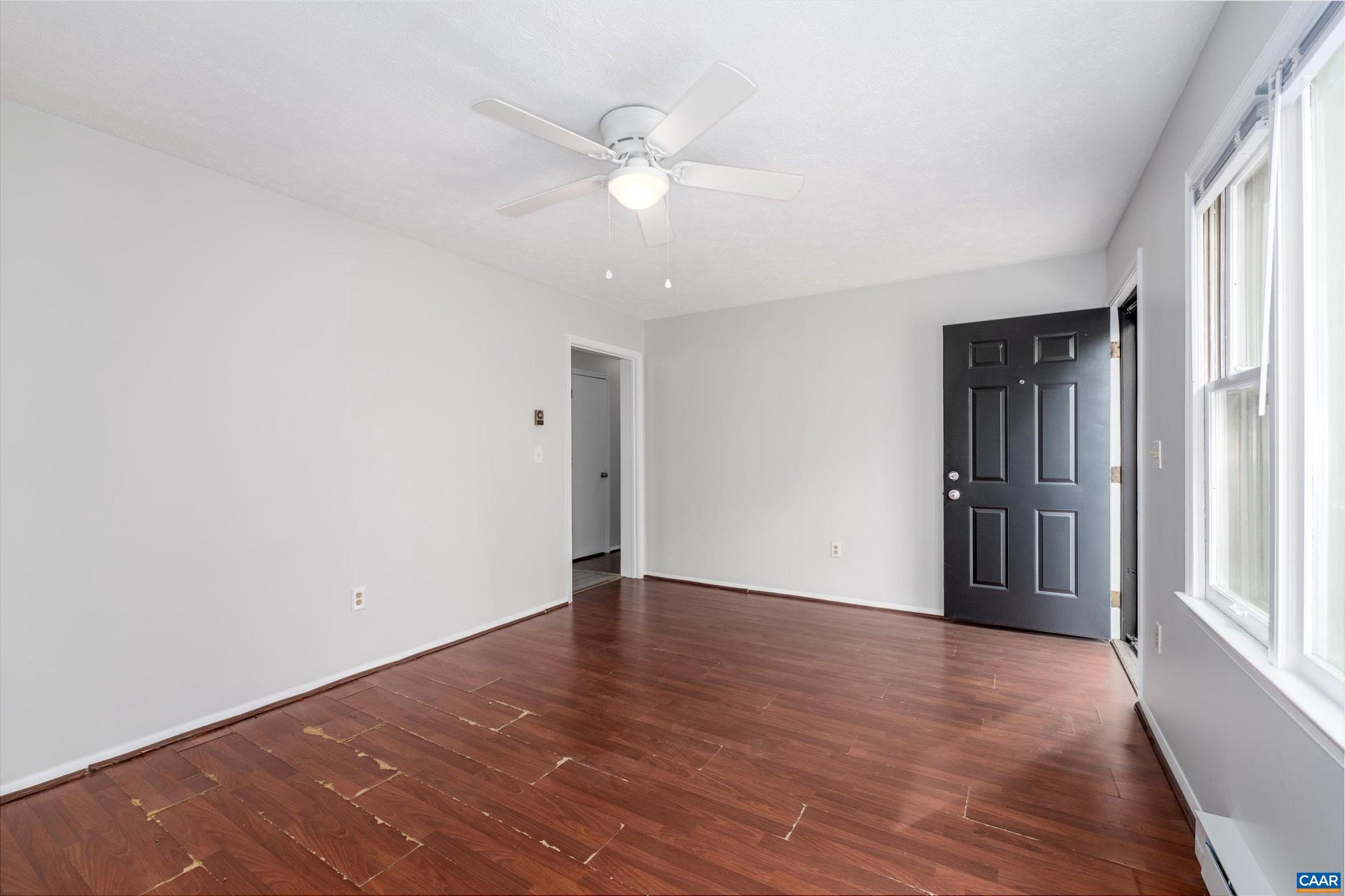 LAKE MONTICELLO - Residential